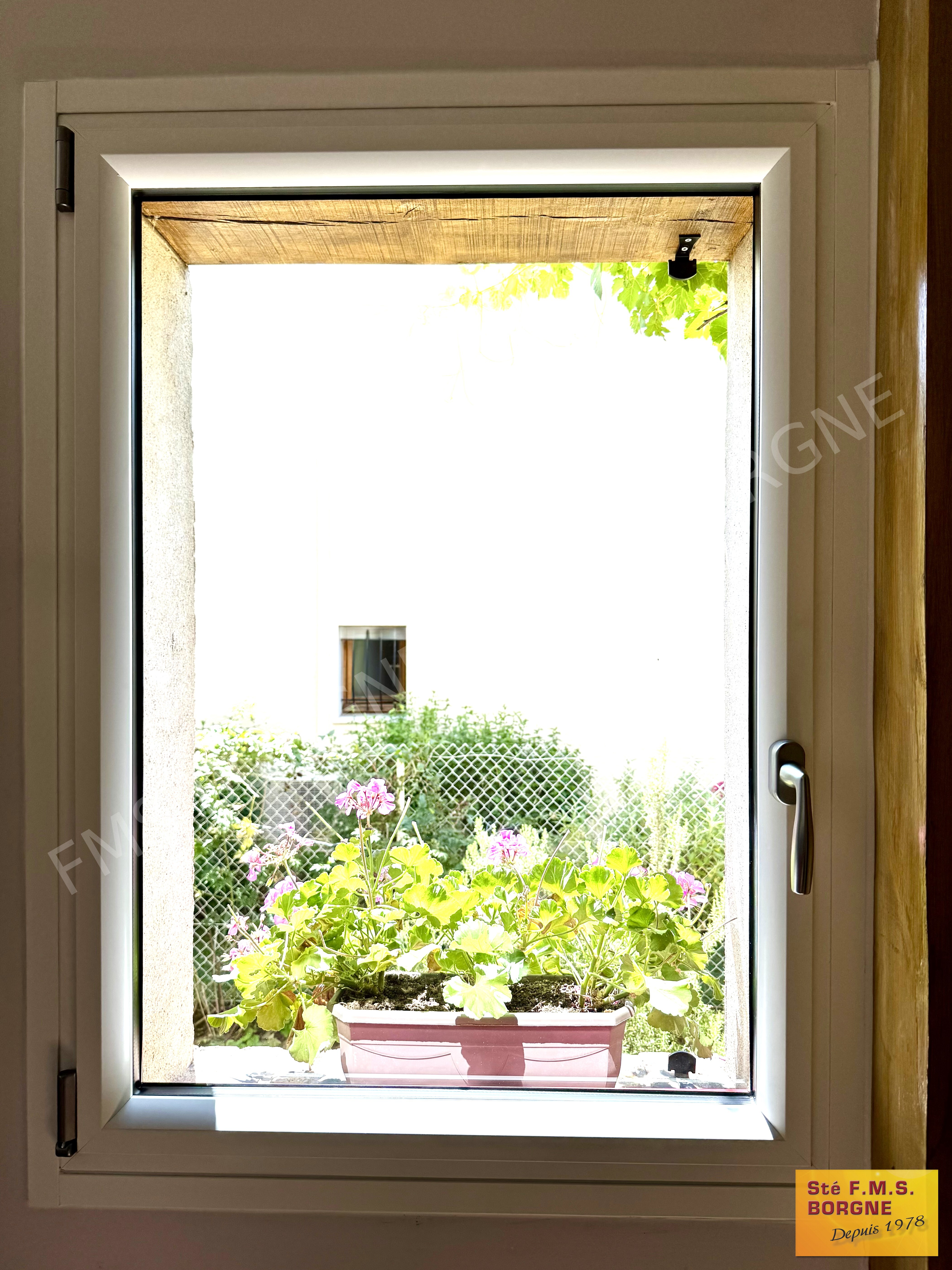 FENETRES-ET-PORTES-FENETRES-MENUISERIES-ALUMINIUM-OUVRANTES-0020