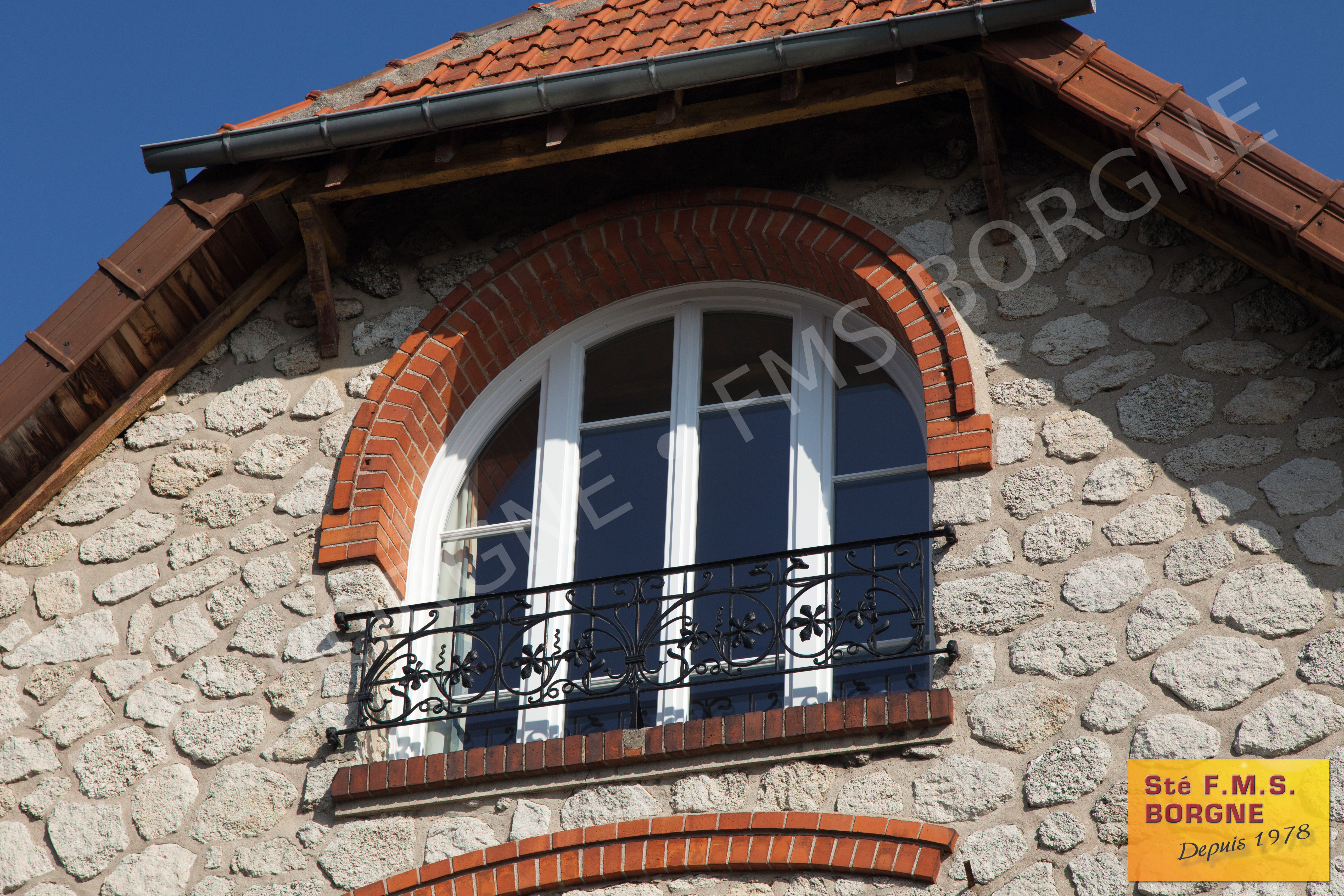 FENETRES-ET-PORTES-FENETRES-MENUISERIES-PVC-PARTICULIERES-0002