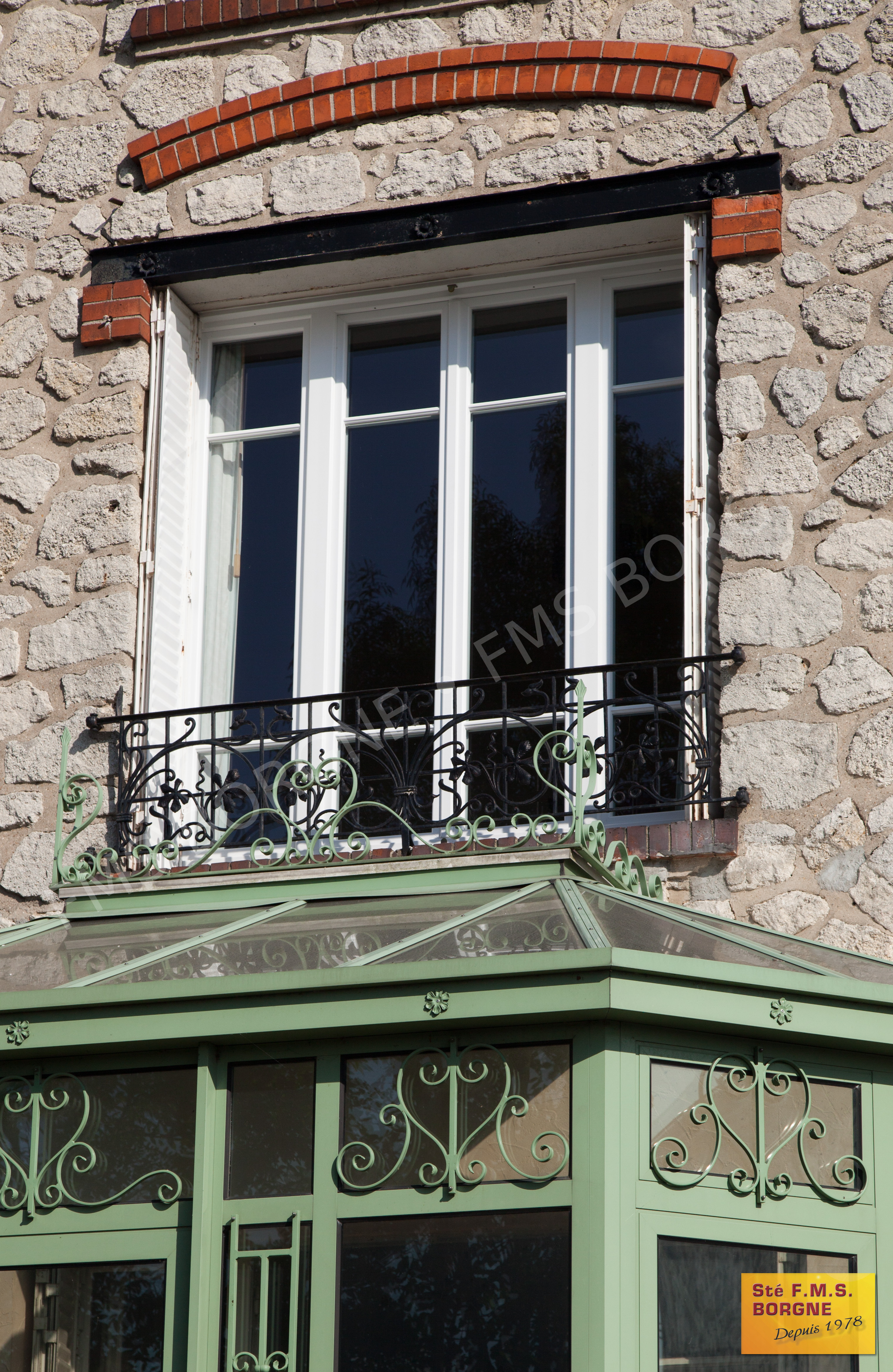 FENETRES-ET-PORTES-FENETRES-MENUISERIES-PVC-VUE-EXTERIEURE-0016