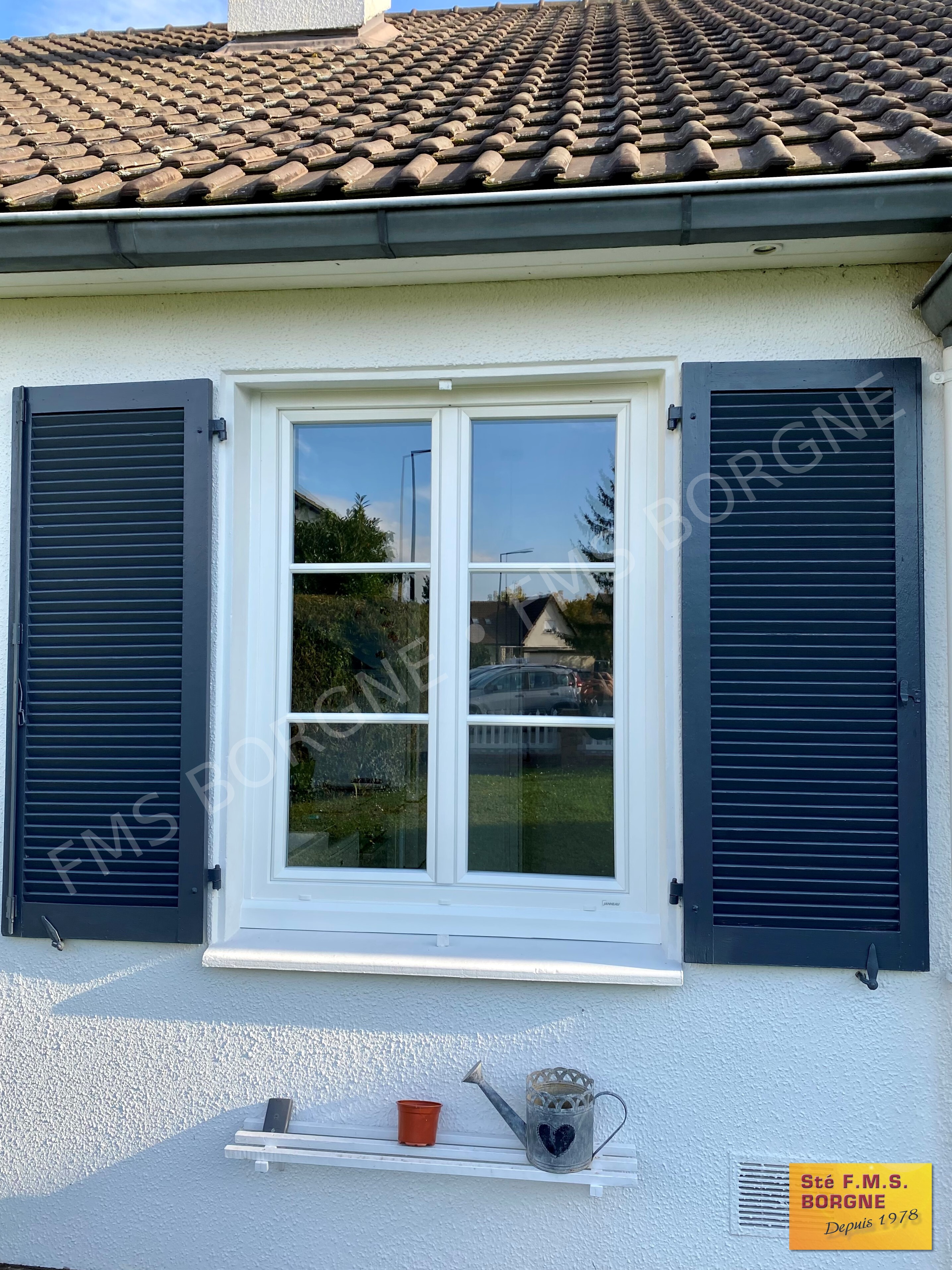 FENETRES-ET-PORTES-FENETRES-MENUISERIES-PVC-VUE-EXTERIEURE-0045