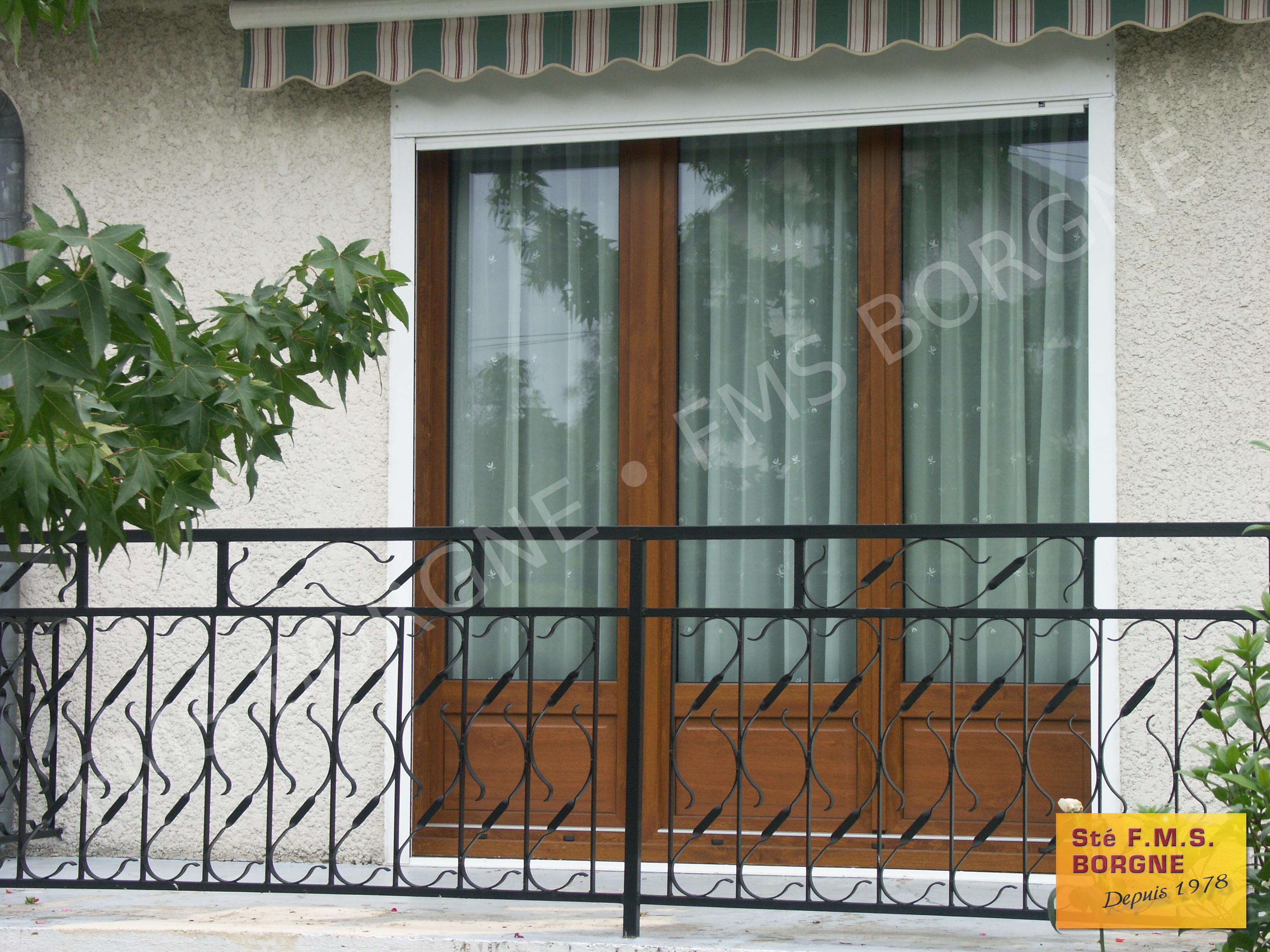 FENETRES-ET-PORTES-FENETRES-MENUISERIES-PVC-VUE-EXTERIEURE-0051