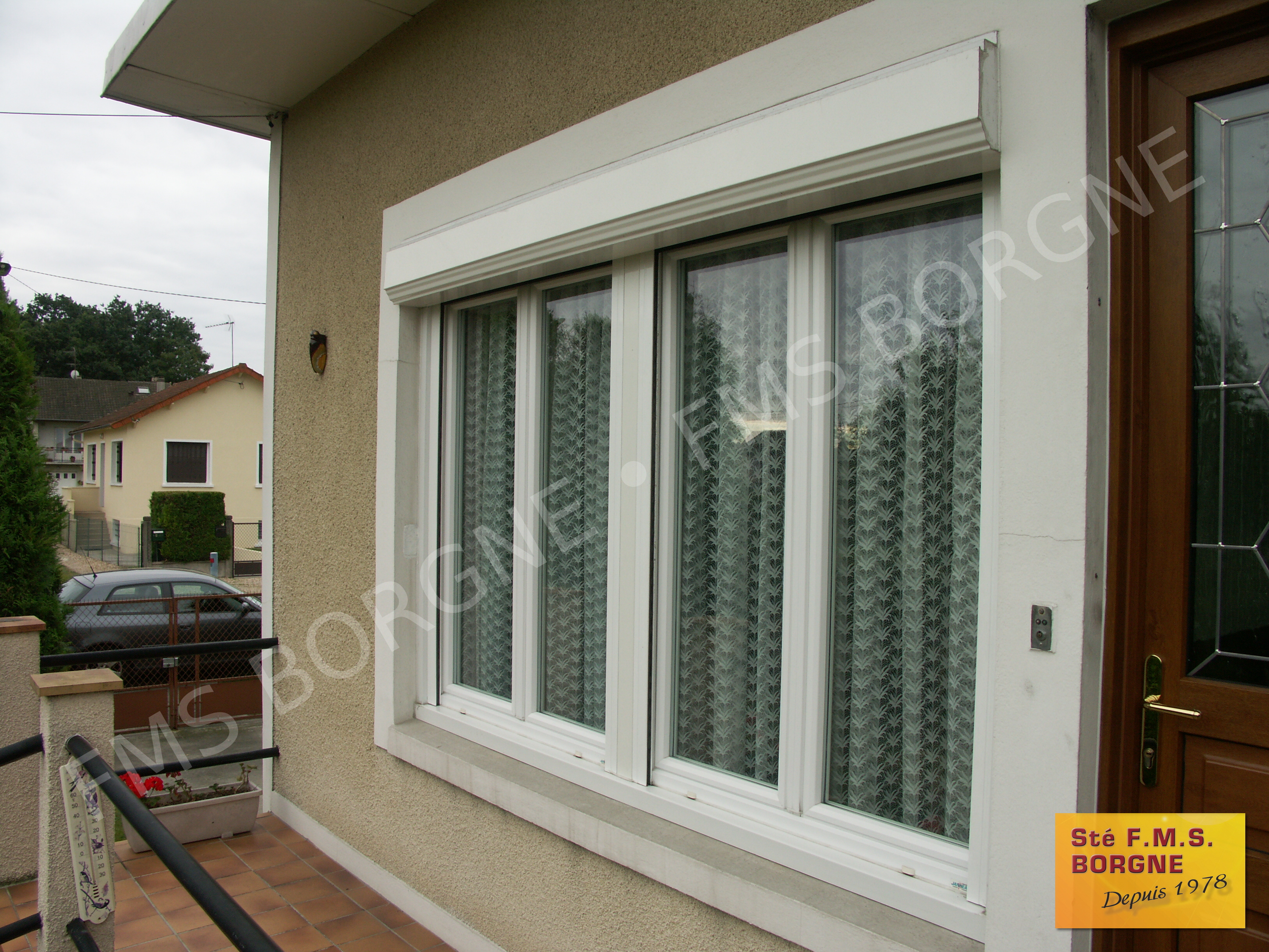 FENETRES-ET-PORTES-FENETRES-MENUISERIES-PVC-VUE-EXTERIEURE-0052
