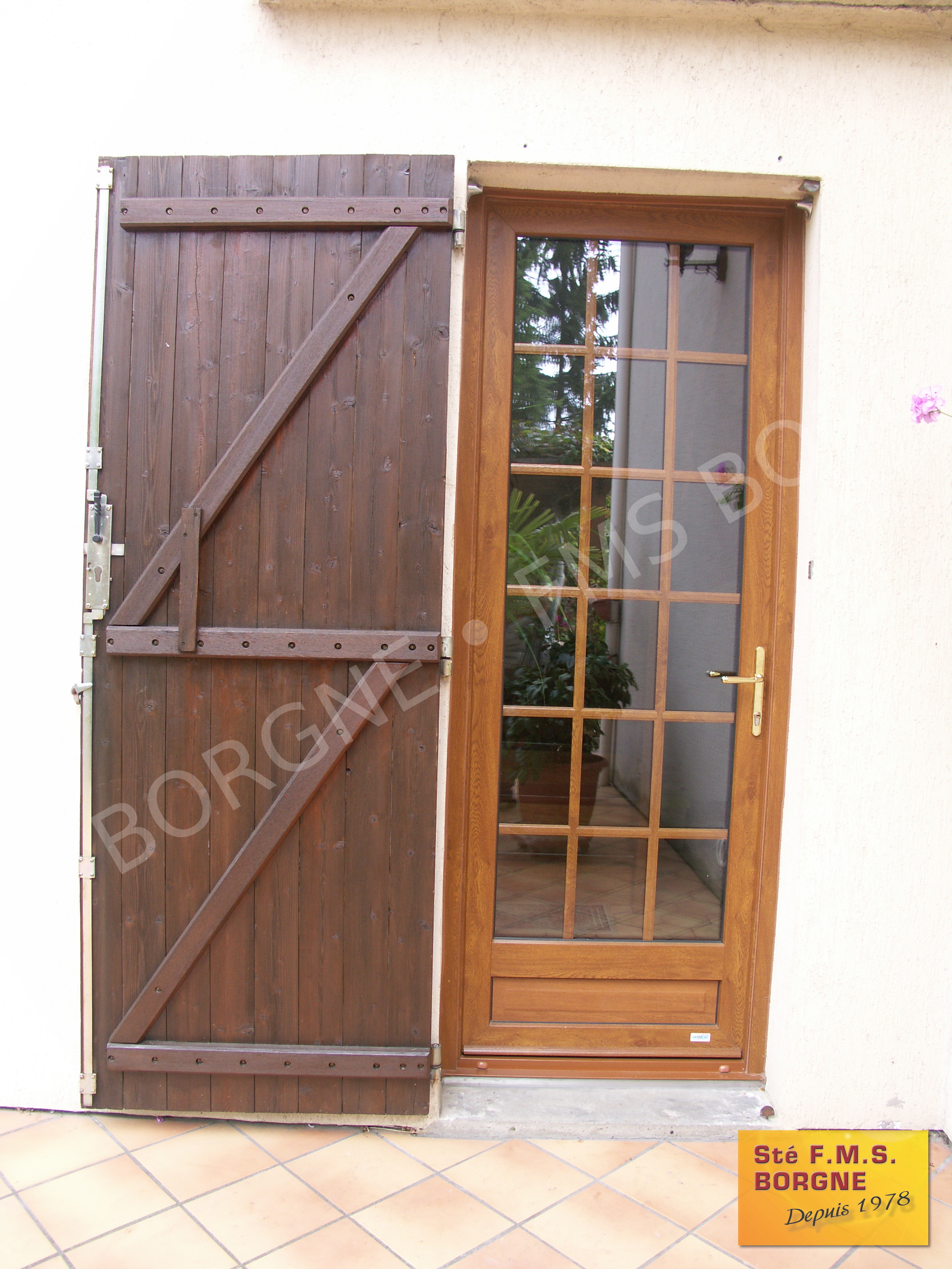 FENETRES-ET-PORTES-FENETRES-MENUISERIES-PVC-VUE-EXTERIEURE-0078