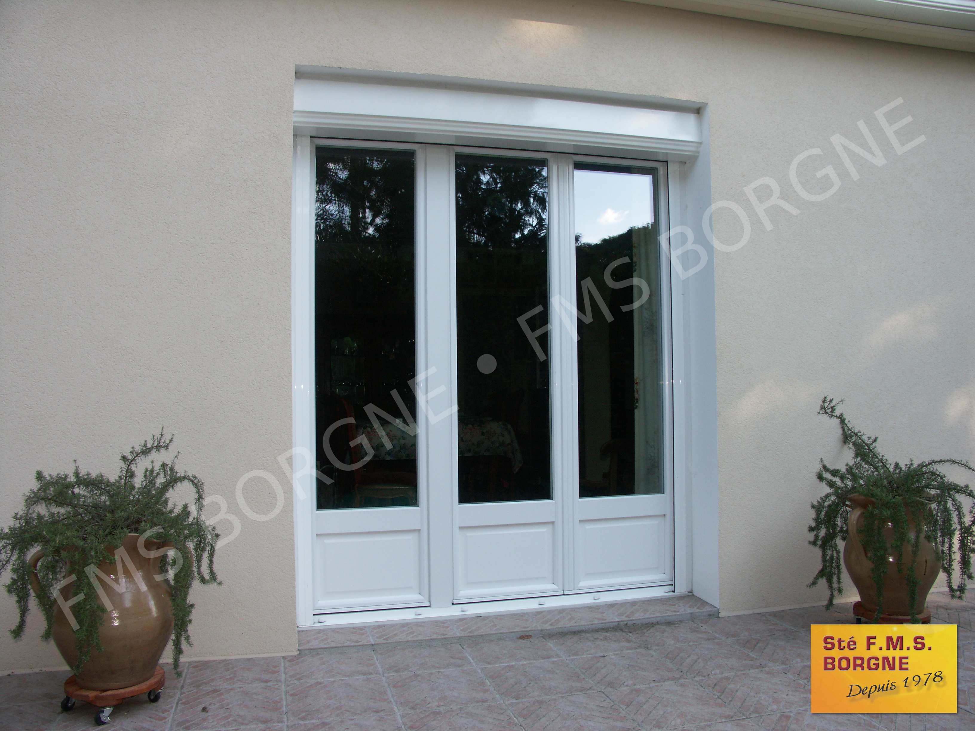 FENETRES-ET-PORTES-FENETRES-MENUISERIES-PVC-VUE-EXTERIEURE-0079