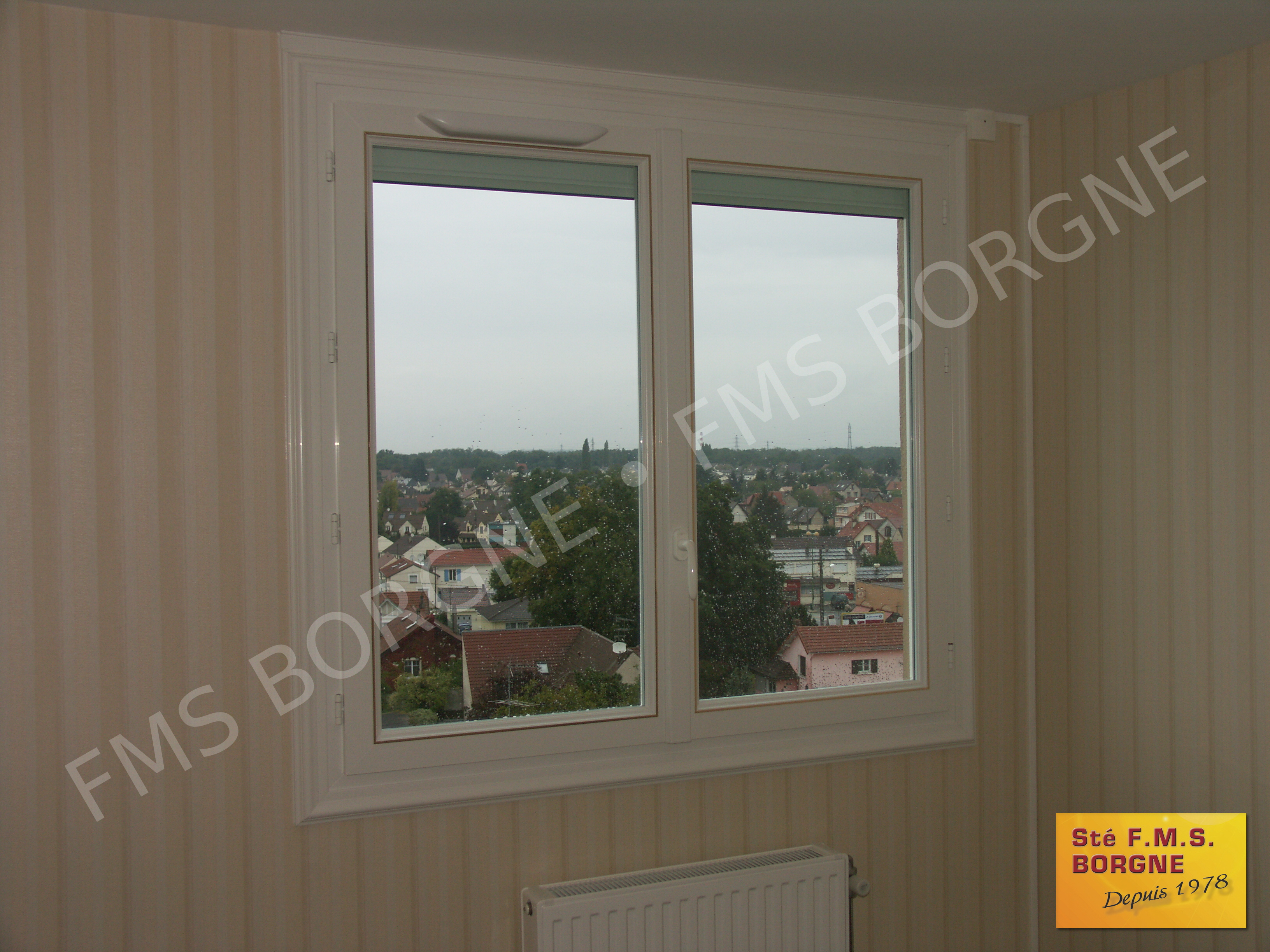 FENETRES-ET-PORTES-FENETRES-MENUISERIES-PVC-VUE-INTERIEURE-0018