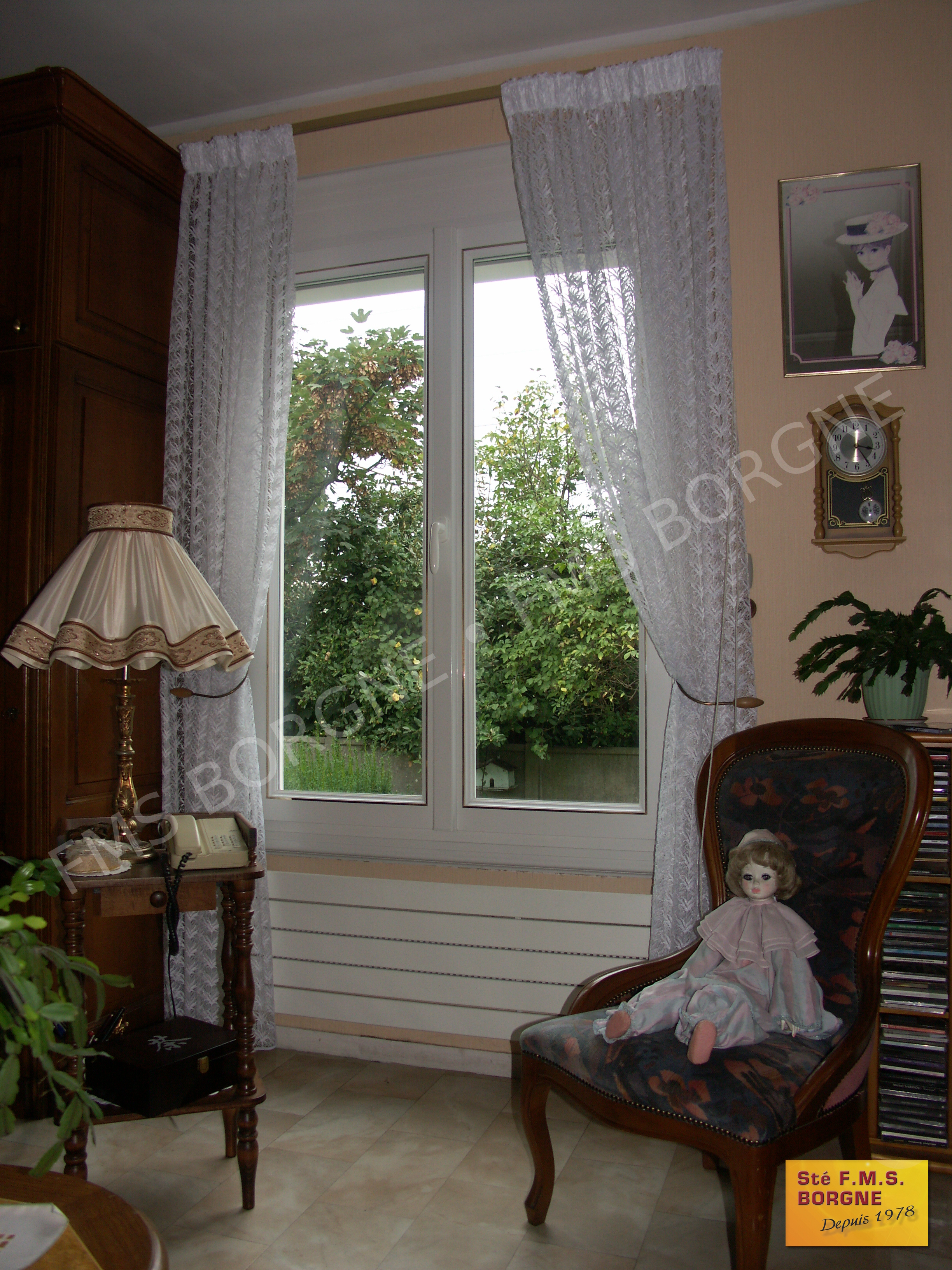 FENETRES-ET-PORTES-FENETRES-MENUISERIES-PVC-VUE-INTERIEURE-0033