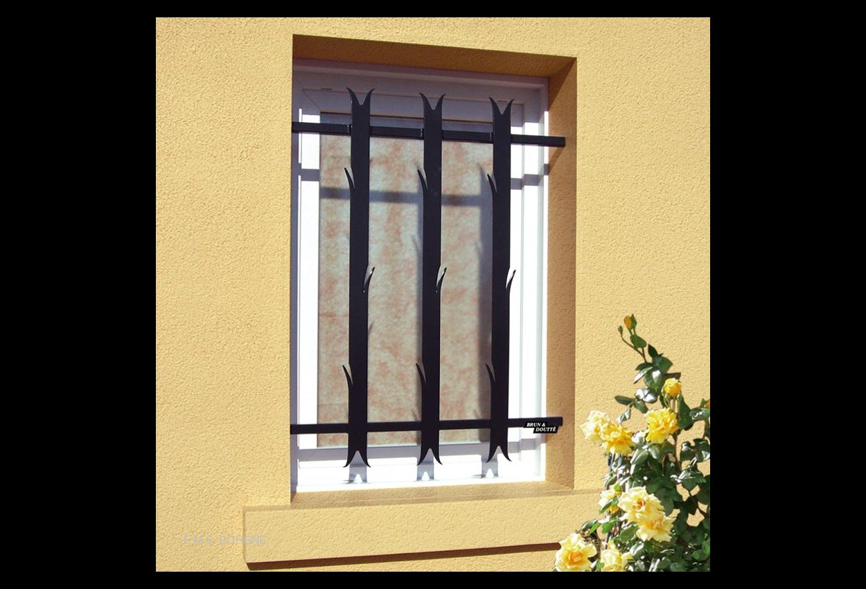 GRILLES-DE-DEFENSE-0007