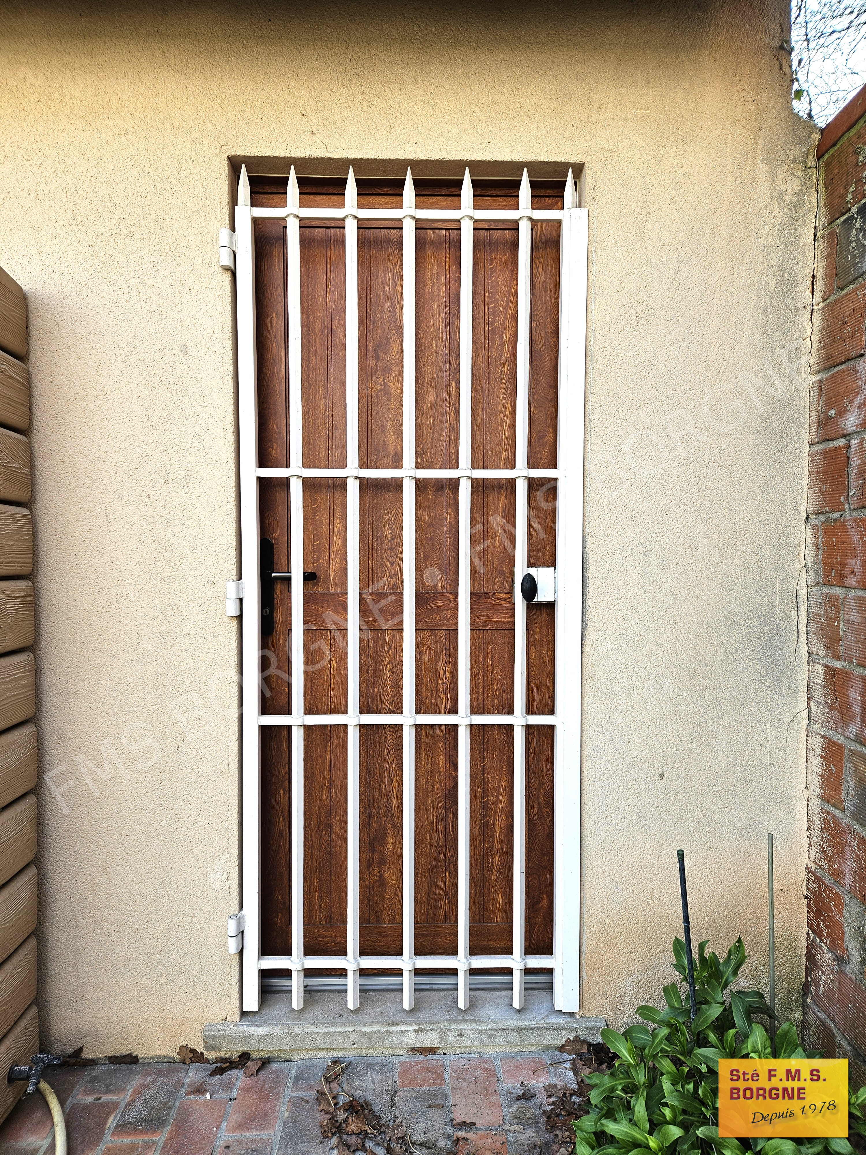 GRILLES-DE-DEFENSE-0005