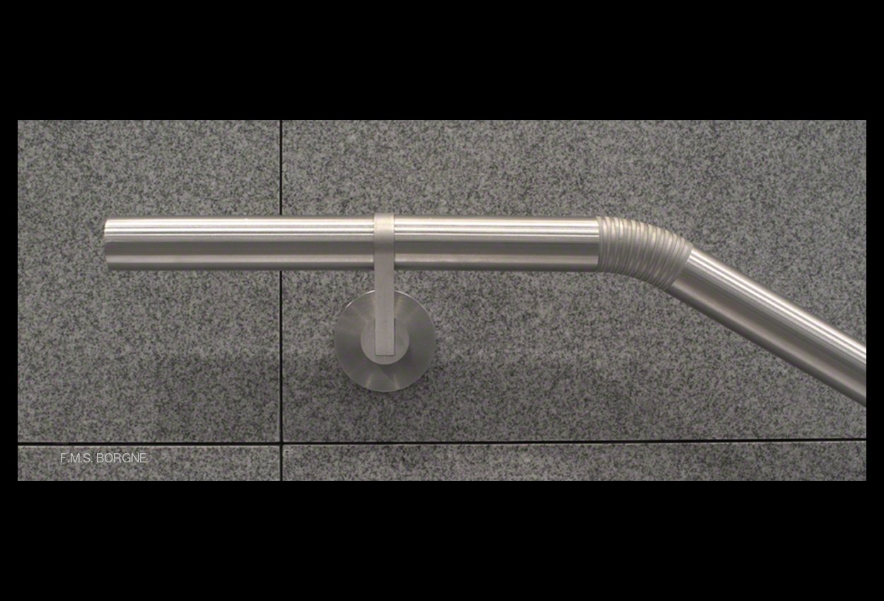 GARDE-CORPS-BALCONNETS-BARRES-D-APPUIS-MAIN-COURANTE-INOX-0007