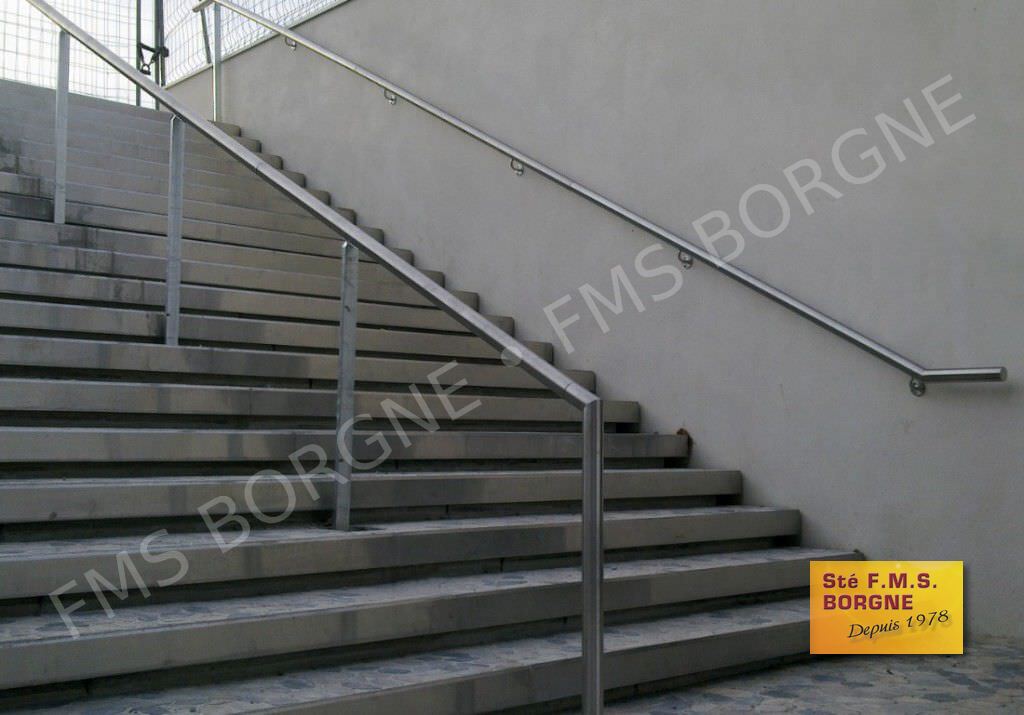 GARDE-CORPS-BALCONNETS-BARRES-D-APPUIS-MAIN-COURANTE-INOX-0001