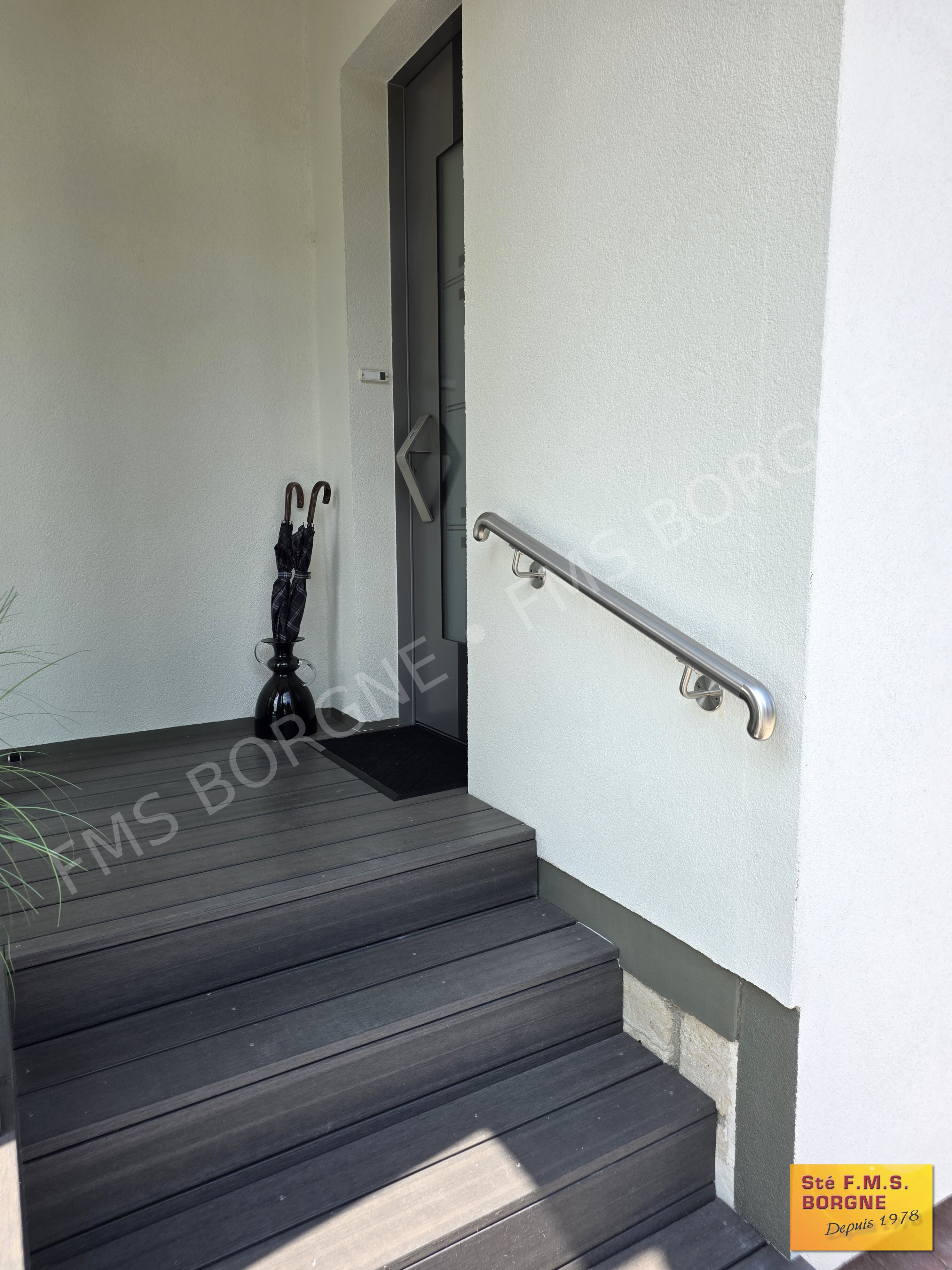 GARDE-CORPS-BALCONNETS-BARRES-D-APPUIS-MAIN-COURANTE-INOX-0015