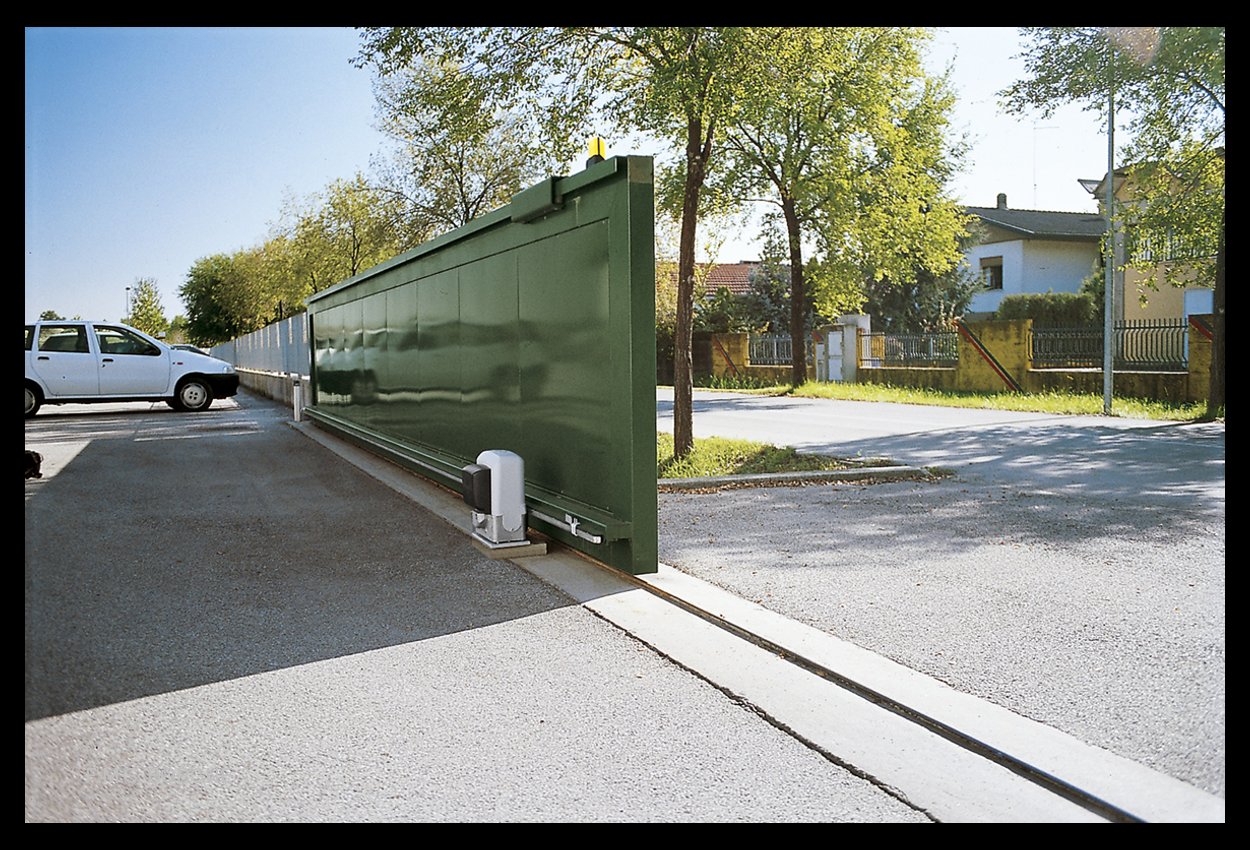 MOTORISATION-DE-PORTAILS-BATTANTS-ET-COULISSANTS-0007