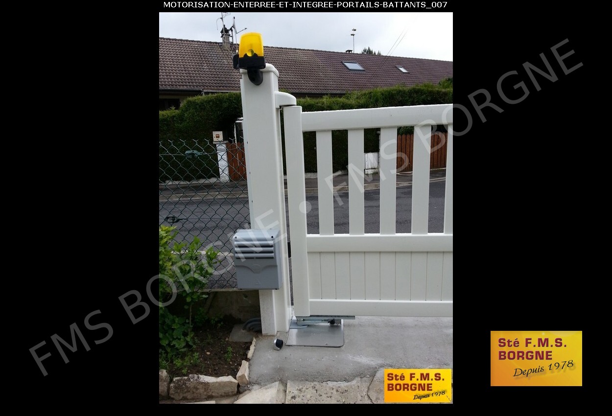 MOTORISATION-ENTERRE-ET-INTEGREE-PORTAILS-BATTANTS-0012