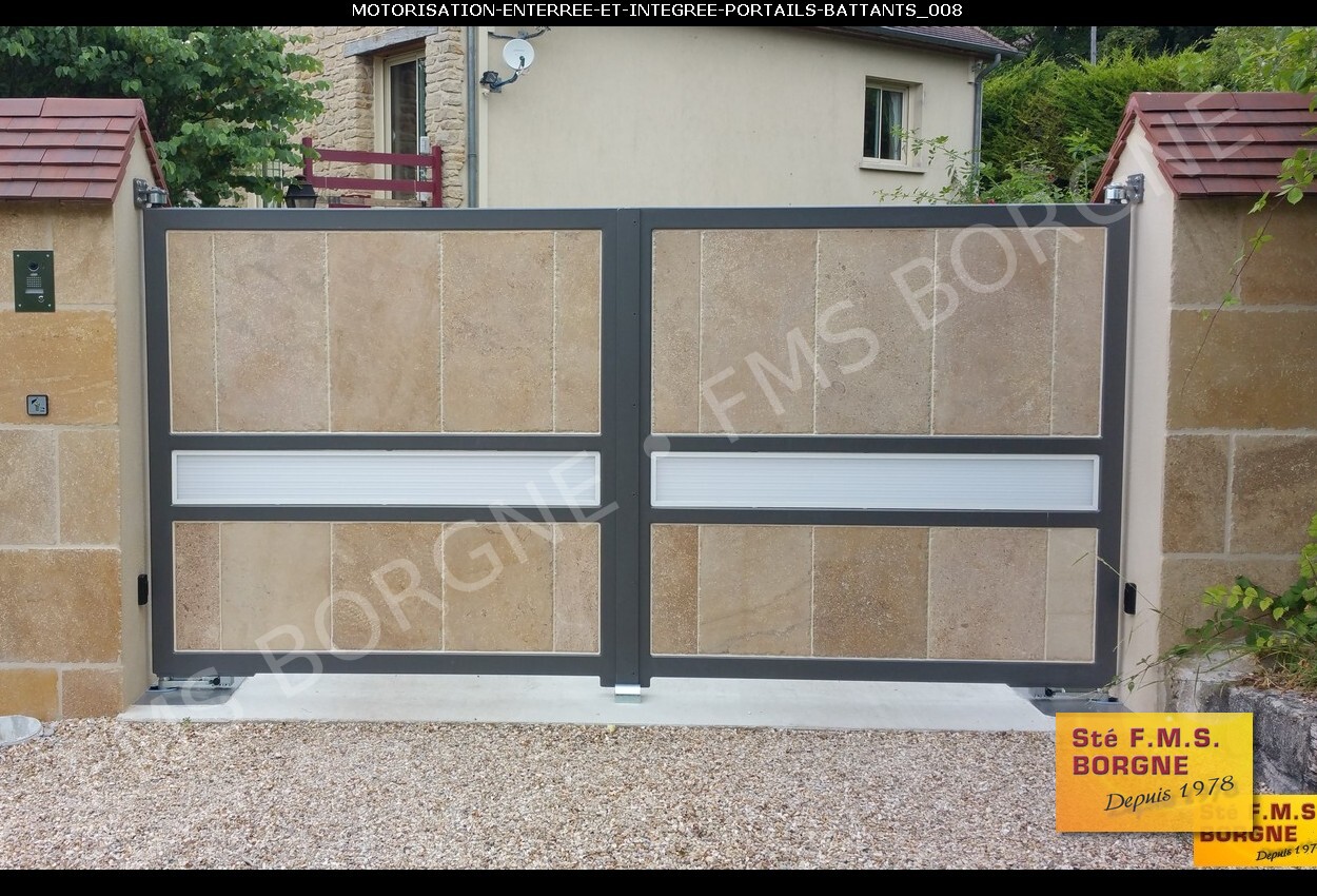 MOTORISATION-ENTERRE-ET-INTEGREE-PORTAILS-BATTANTS-0013