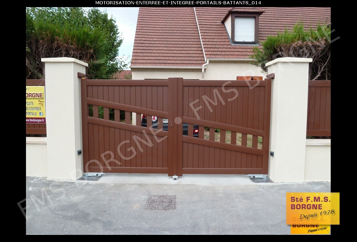 MOTORISATION-ENTERRE-ET-INTEGREE-PORTAILS-BATTANTS-0019