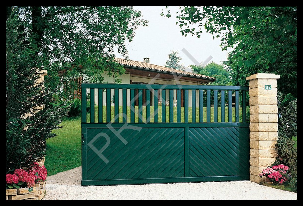 PORTAILS-ET-CLOTURES-EN-ALUMINIUM-0011