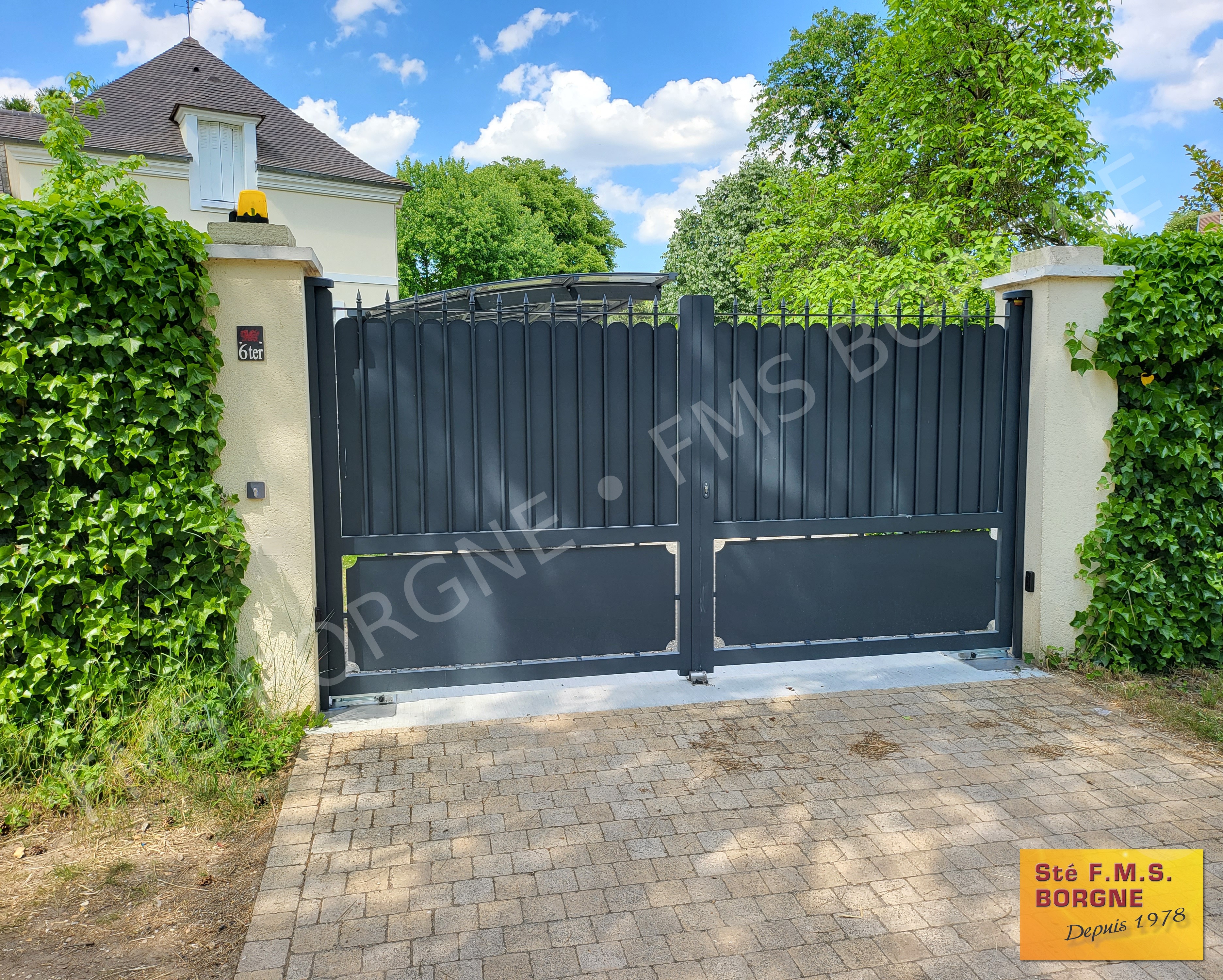 PORTAILS-ET-CLOTURES-EN-ALUMINIUM-ALUMINIUM-GAMME-MEDIEVALE-0001