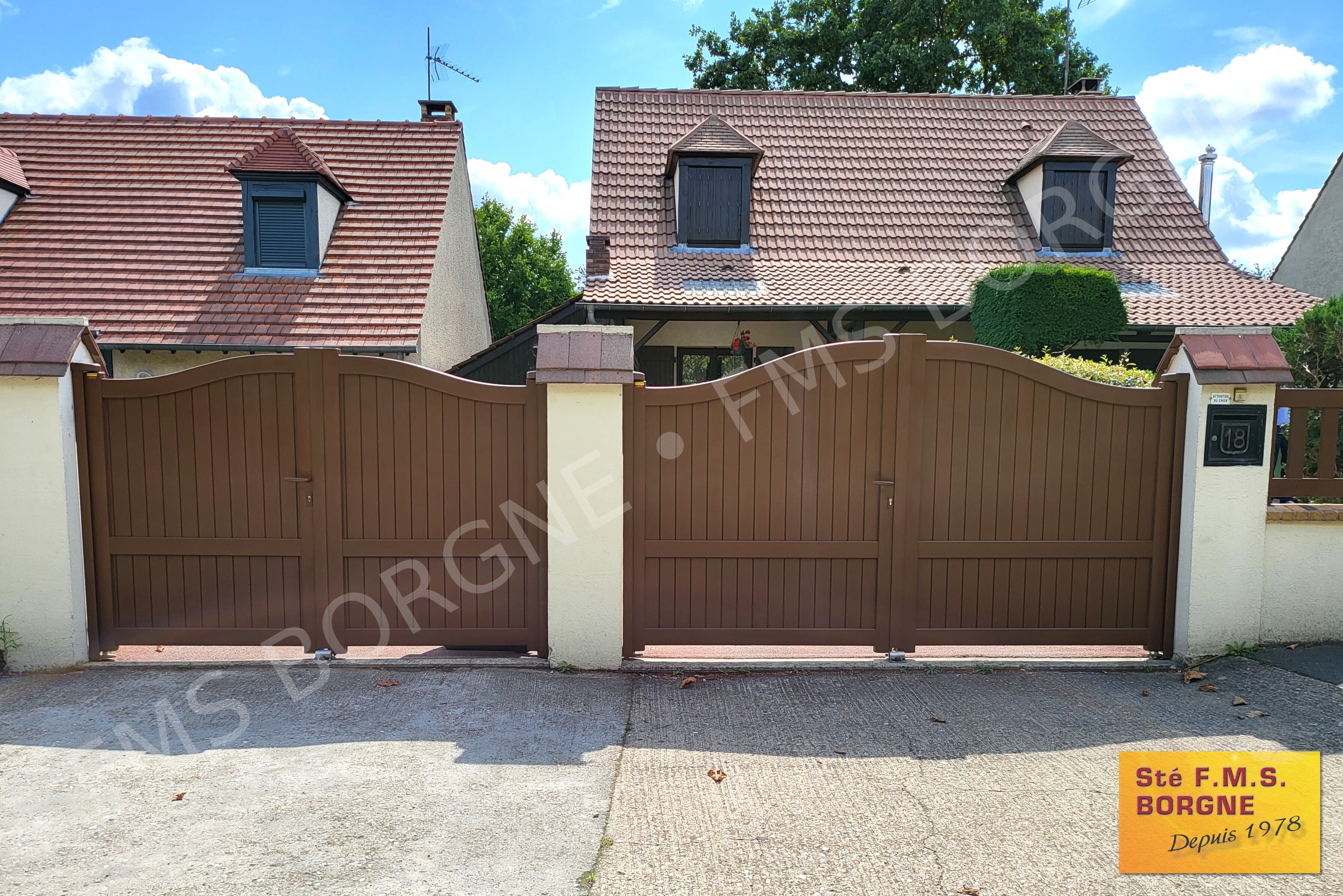PORTAILS-ET-CLOTURES-EN-ALUMINIUM-BATTANTS-0063