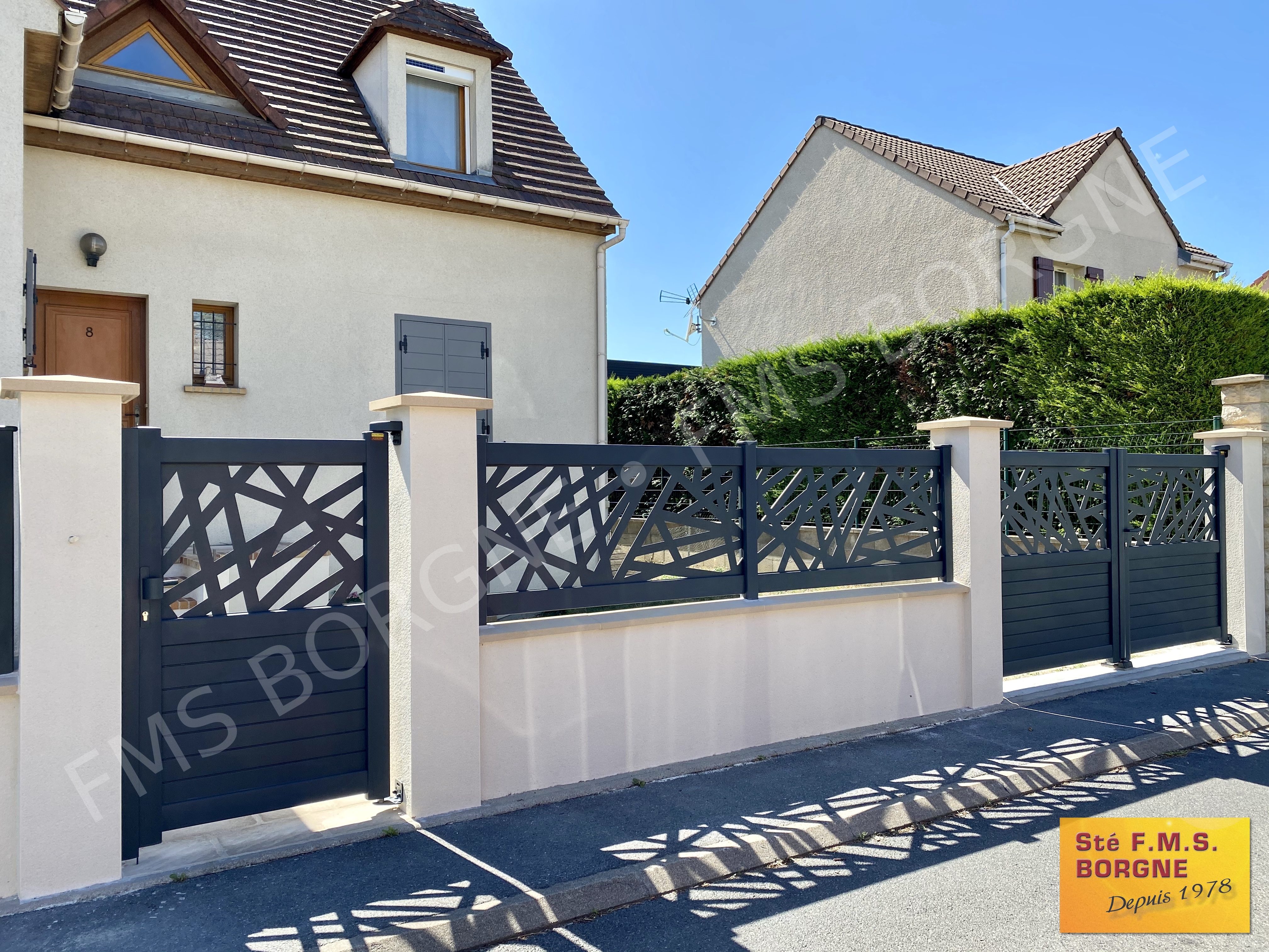 PORTAILS-ET-CLOTURES-EN-ALUMINIUM-BATTANTS-0083