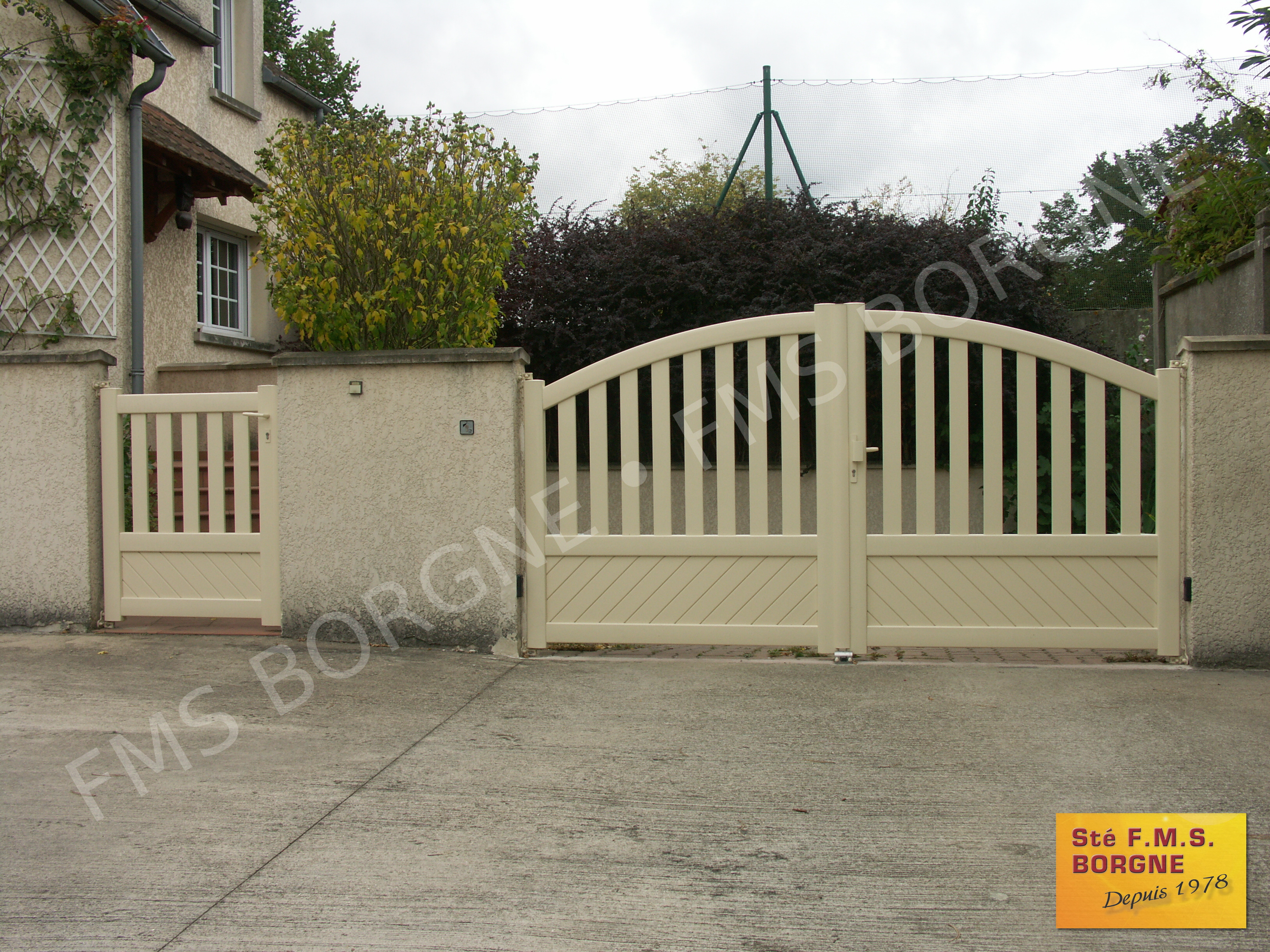PORTAILS-ET-CLOTURES-EN-ALUMINIUM-BATTANTS-0129