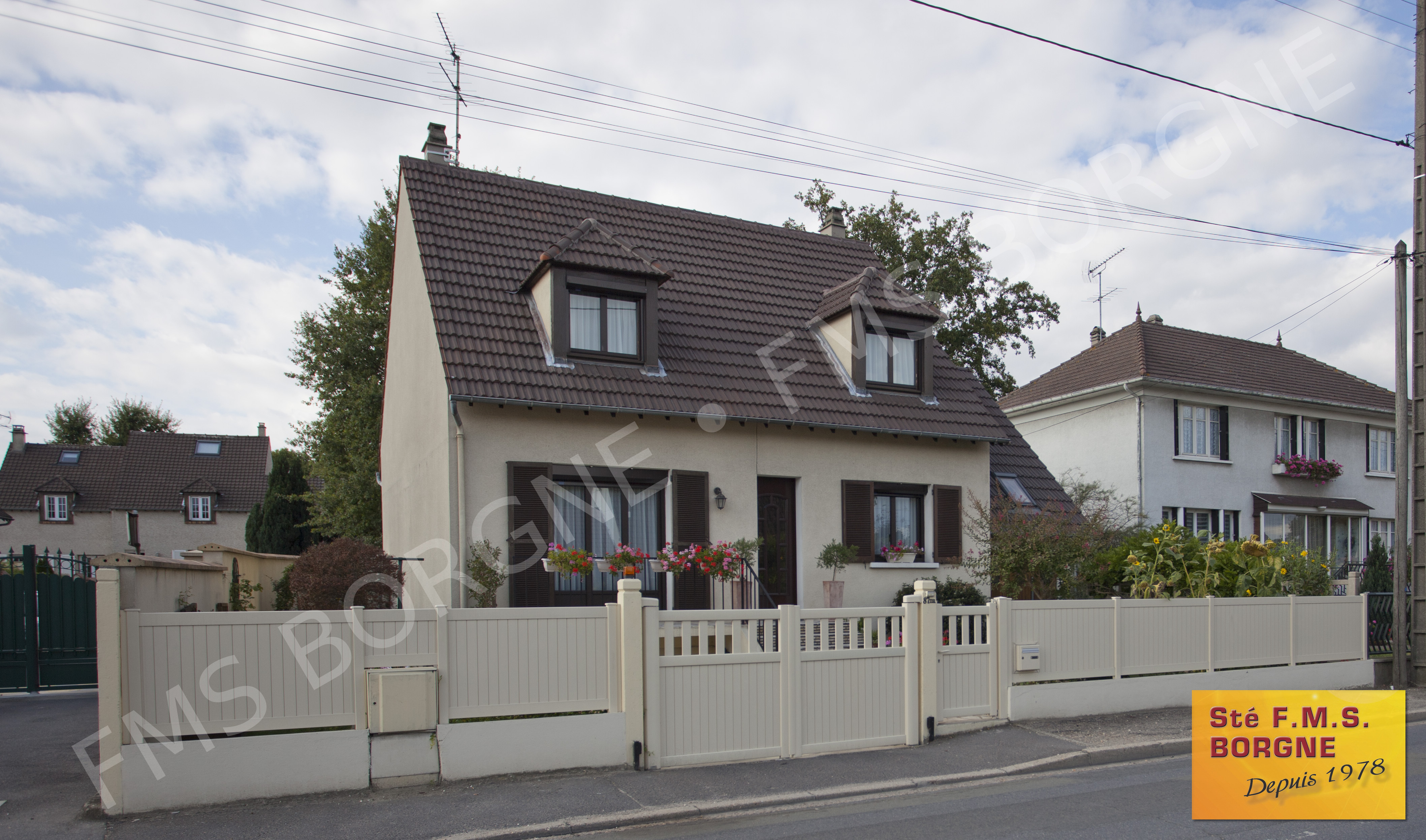 PORTAILS-ET-CLOTURES-EN-ALUMINIUM-BATTANTS-0018