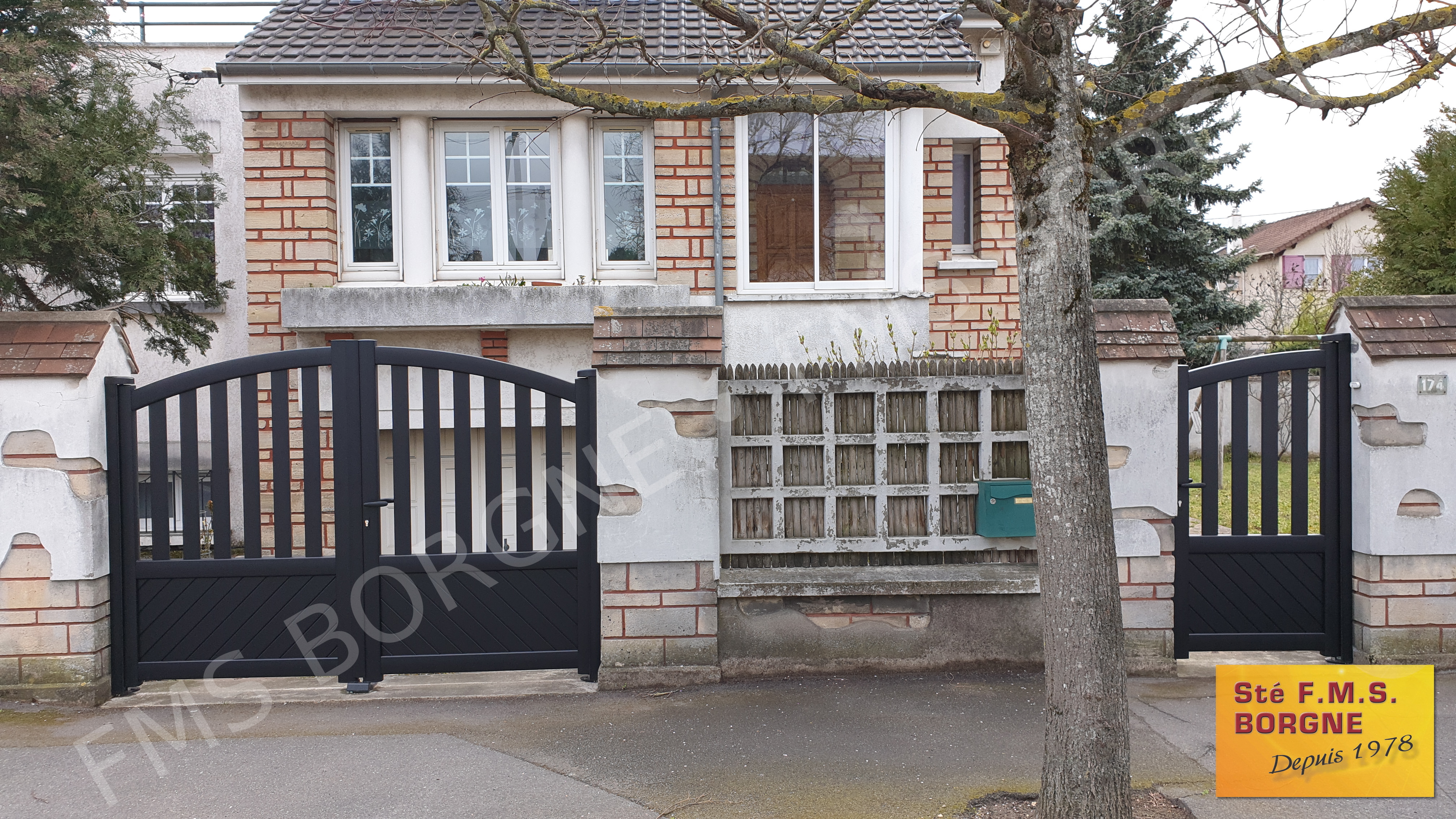 PORTAILS-ET-CLOTURES-EN-ALUMINIUM-BATTANTS-0058