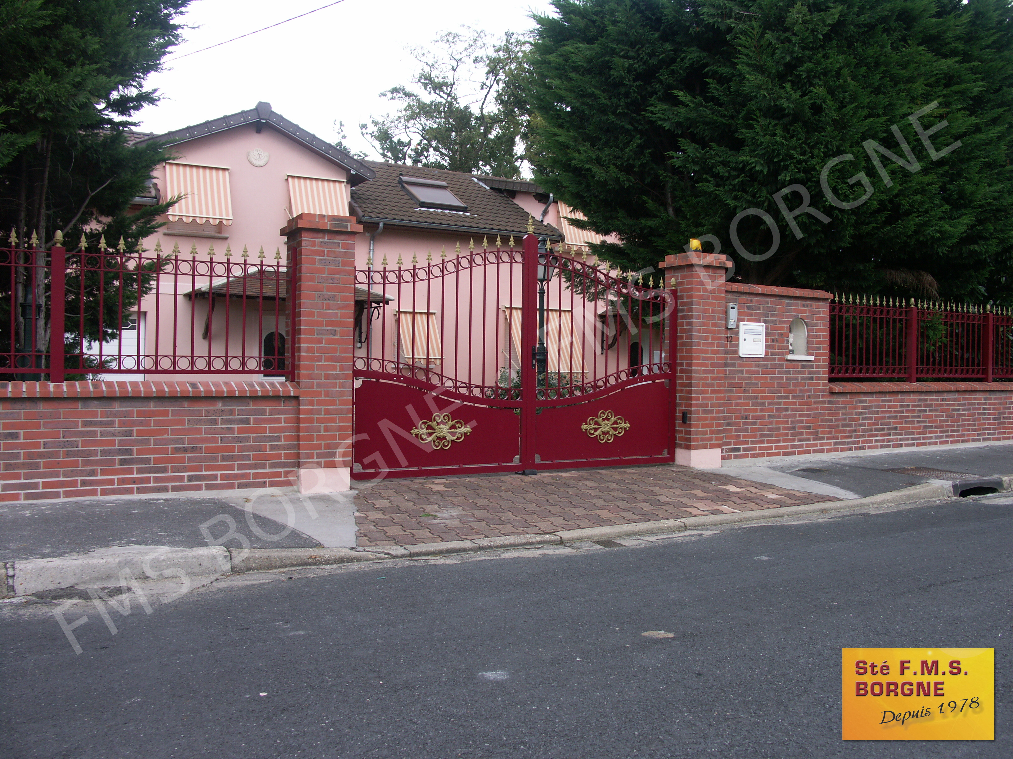 PORTAILS-ET-CLOTURES-EN-ALUMINIUM-BATTANTS-0130
