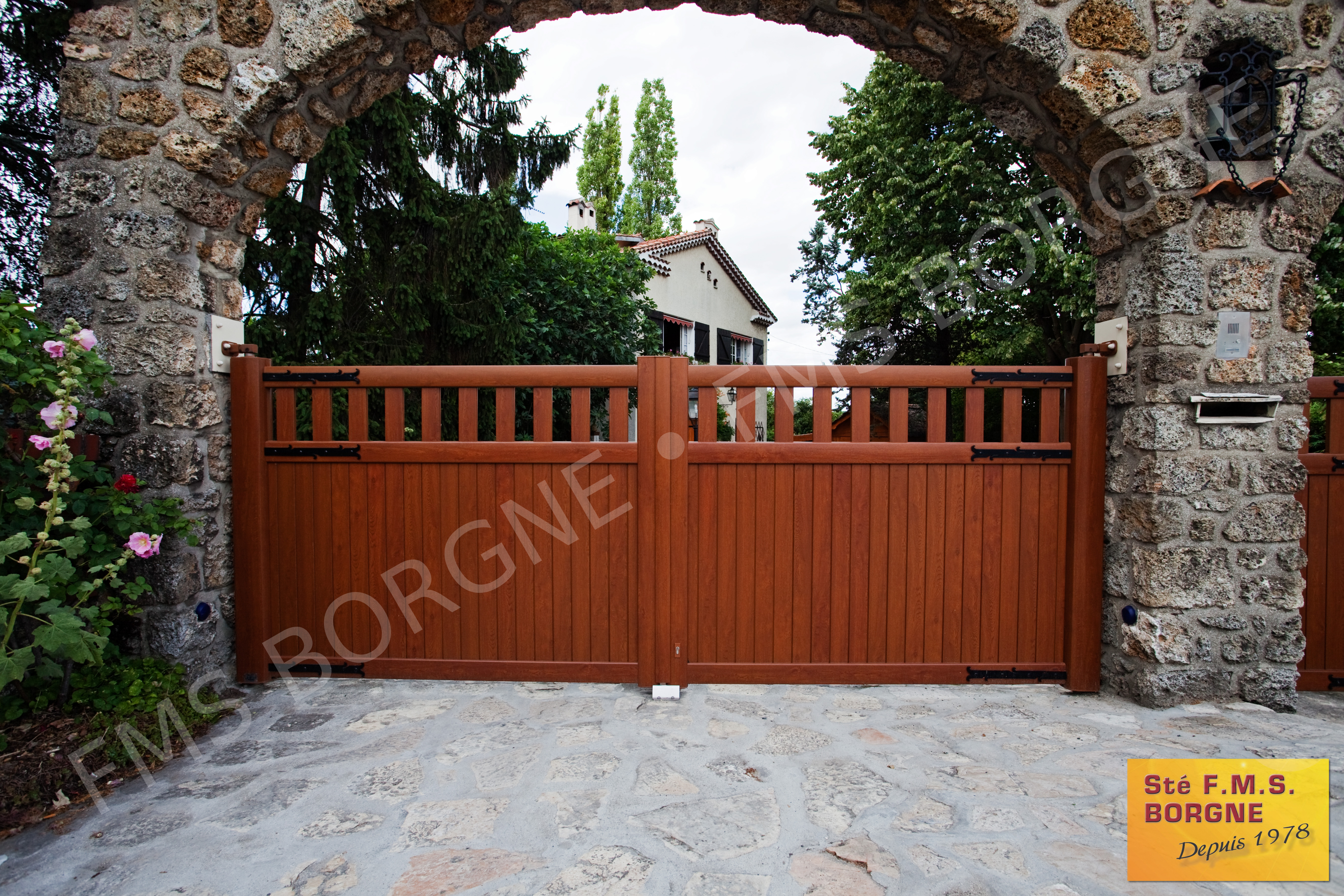 PORTAILS-ET-CLOTURES-EN-ALUMINIUM-BATTANTS-0134