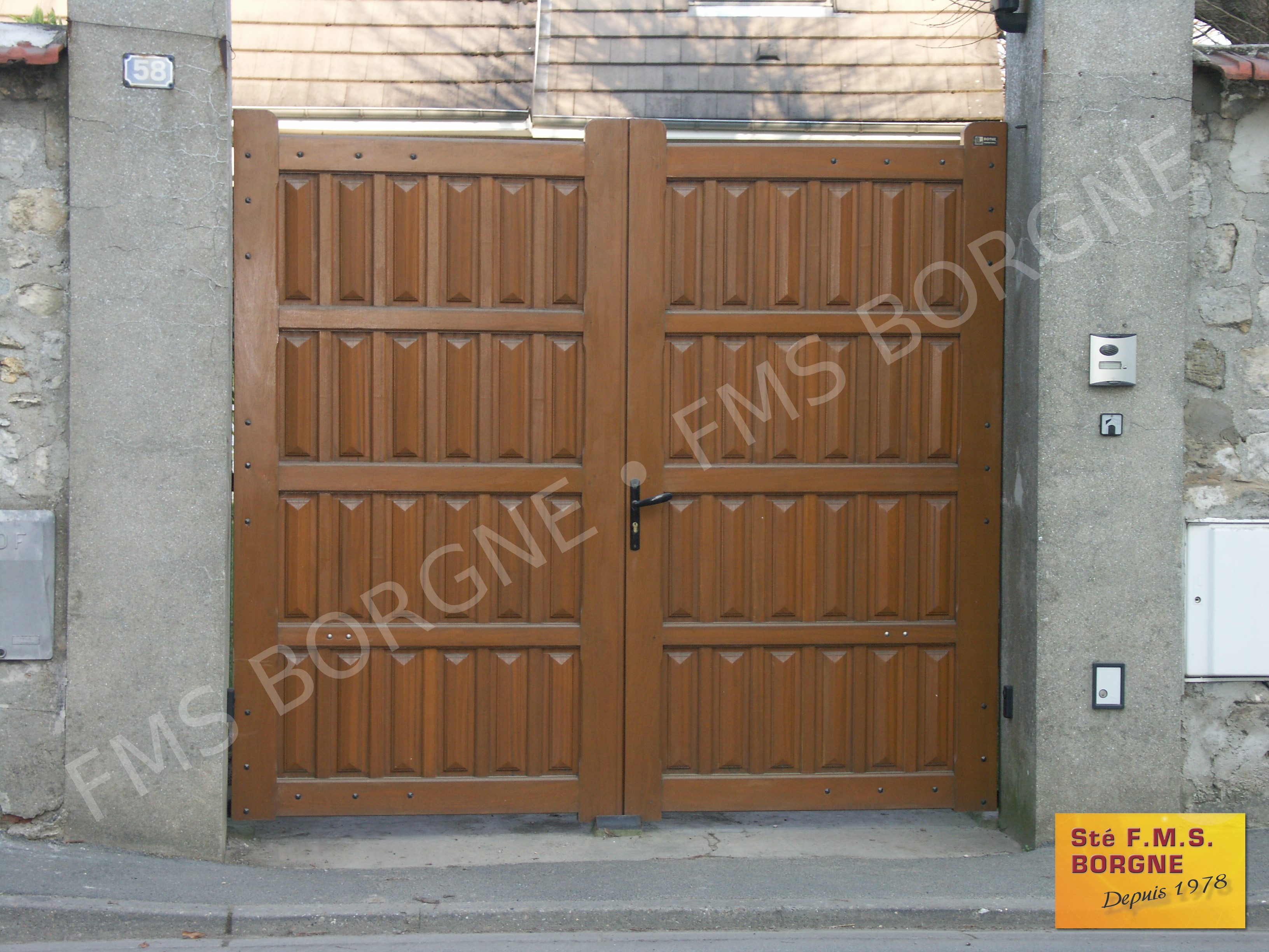 PORTAILS-ET-CLOTURES-EN-BOIS-0001