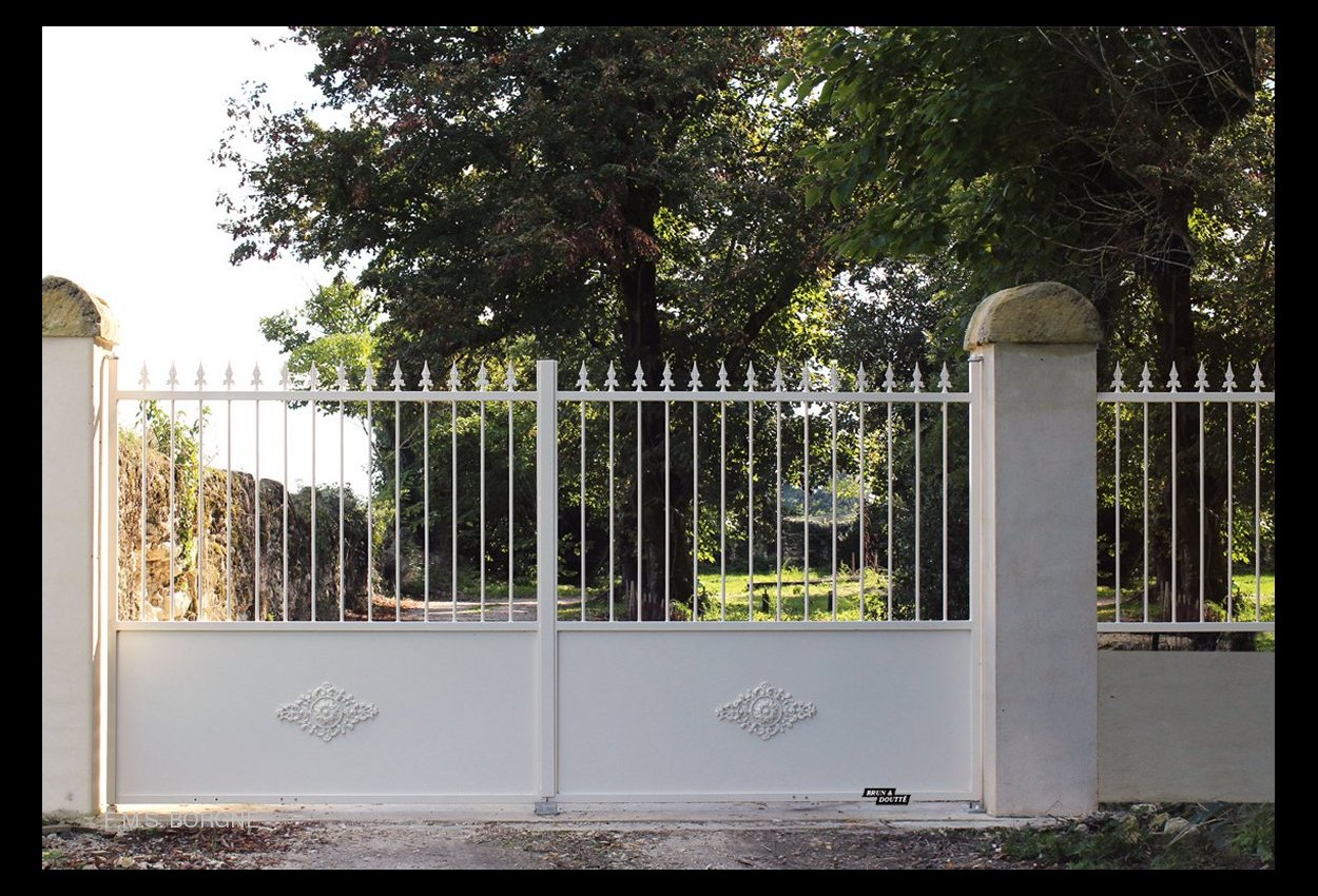PORTAILS-ET-CLOTURES-EN-METAL-0003