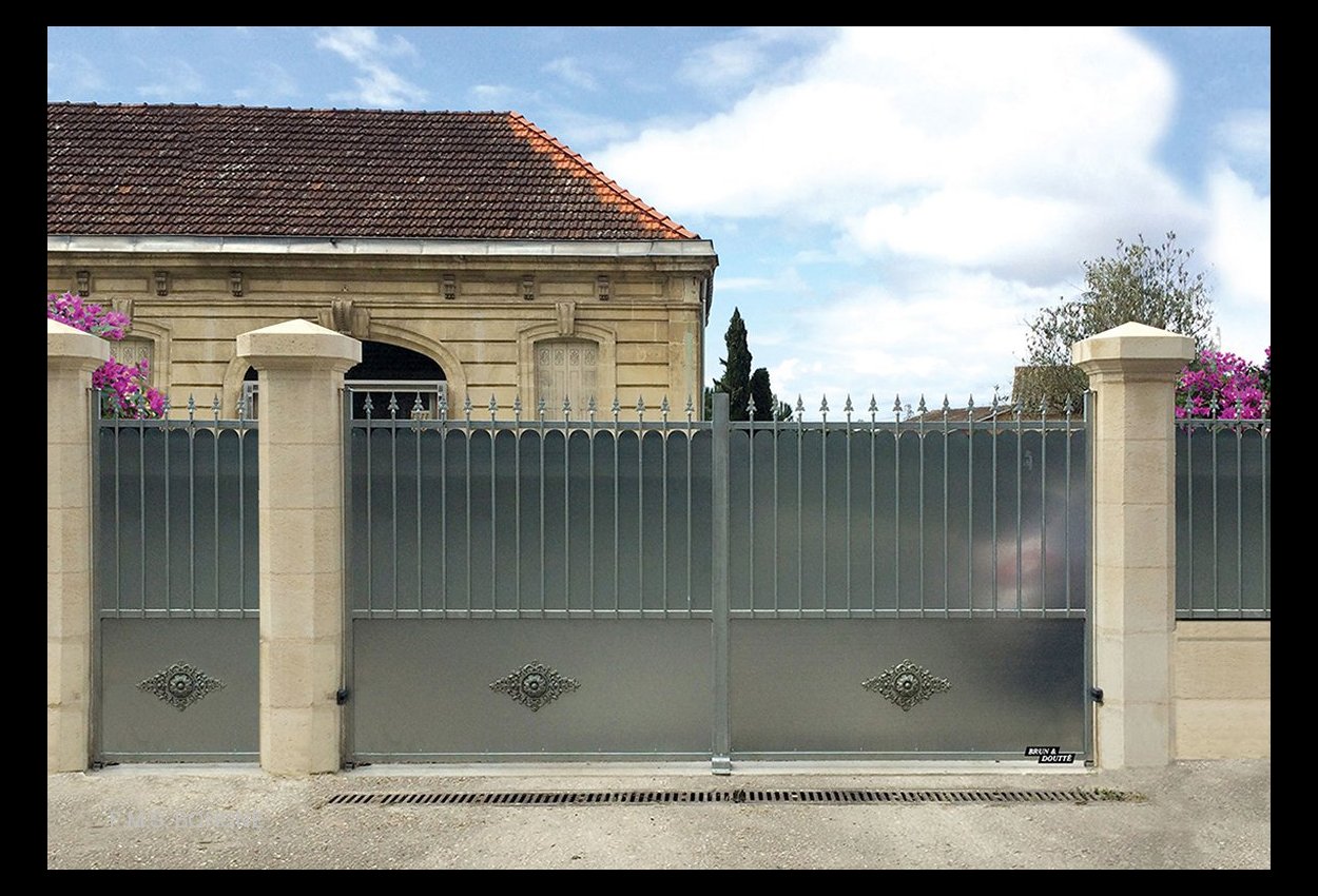 PORTAILS-ET-CLOTURES-EN-METAL-0006