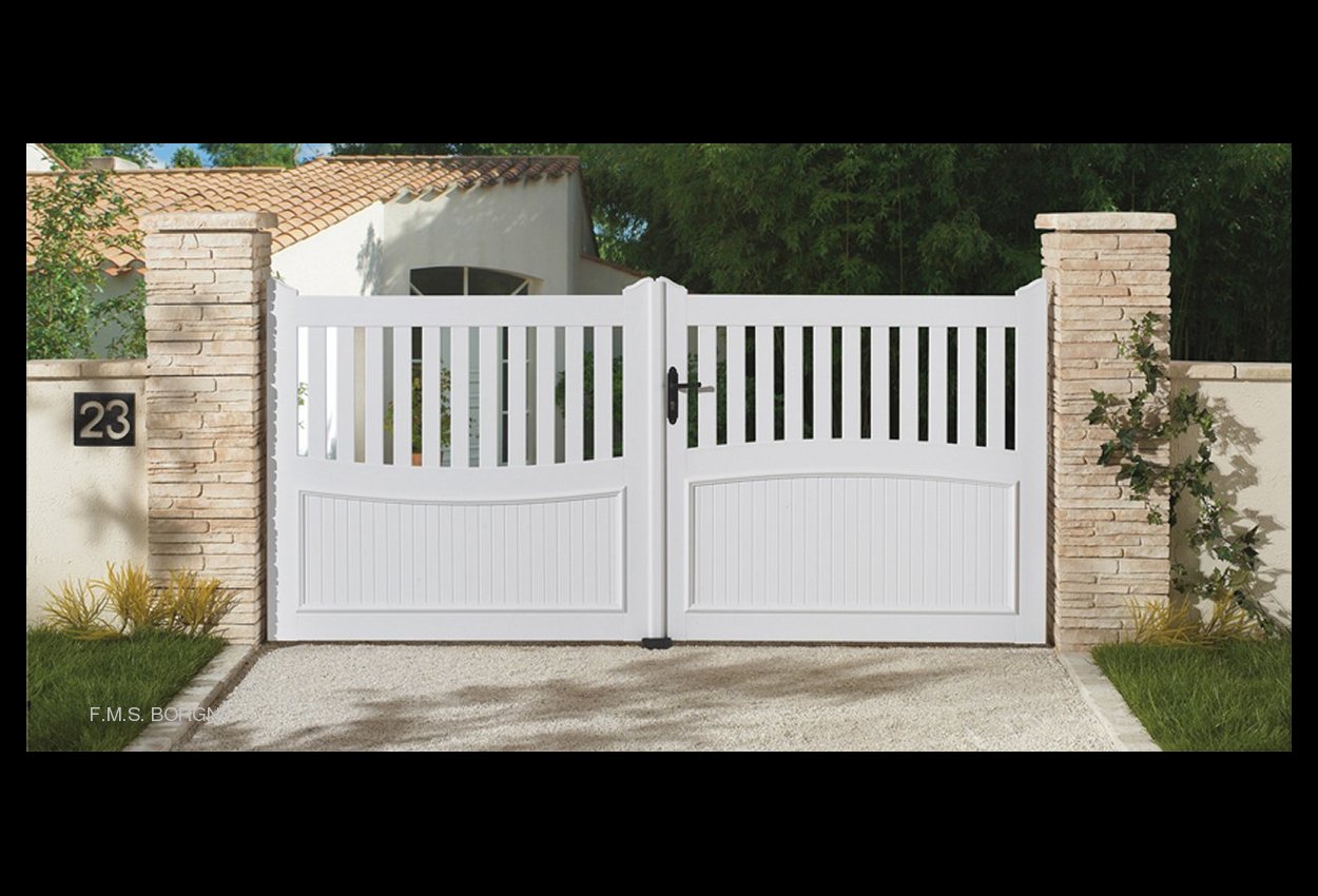 PORTAILS-ET-CLOTURES-EN-PVC-0009