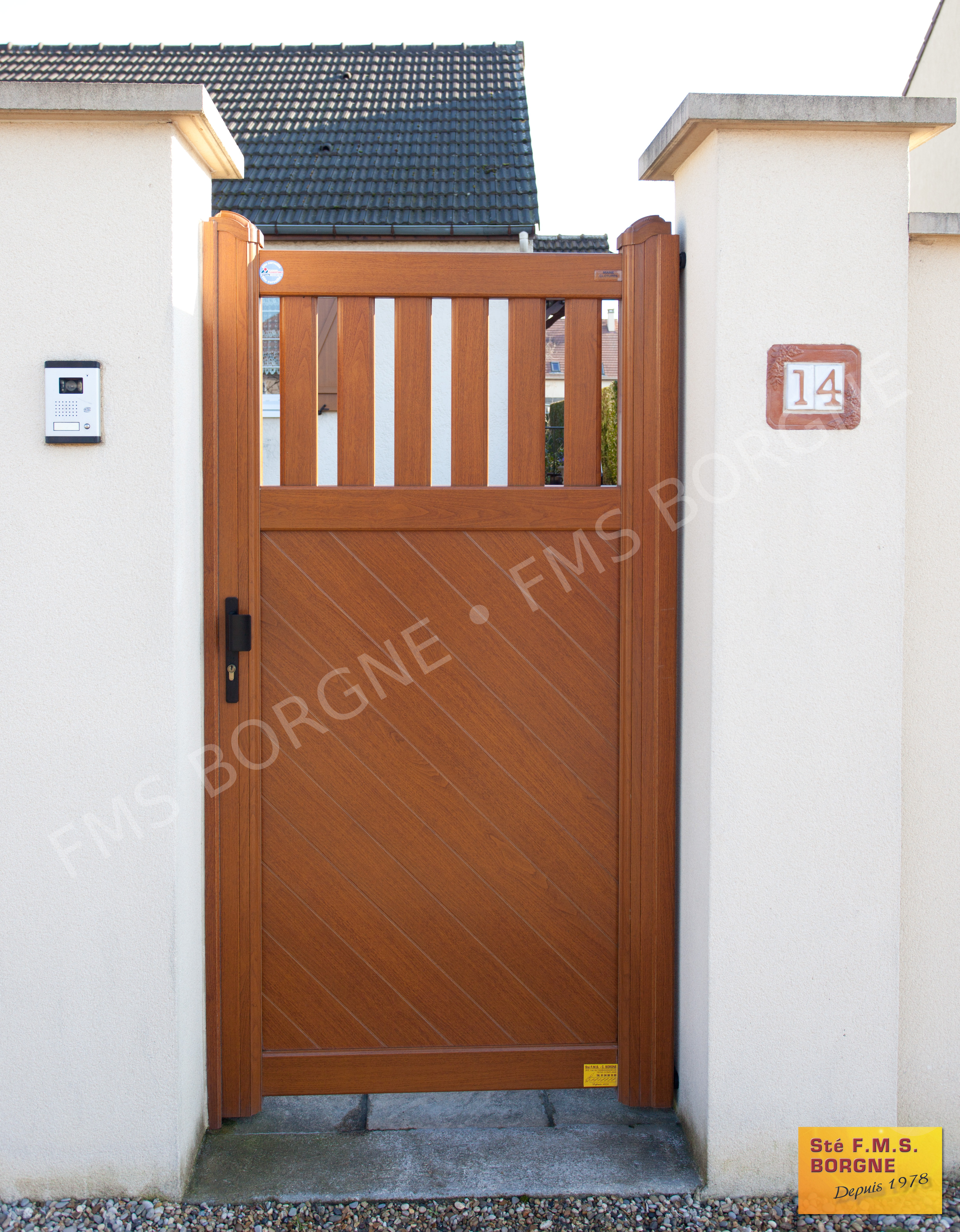 PORTAILS-ET-CLOTURES-EN-PVC-0002