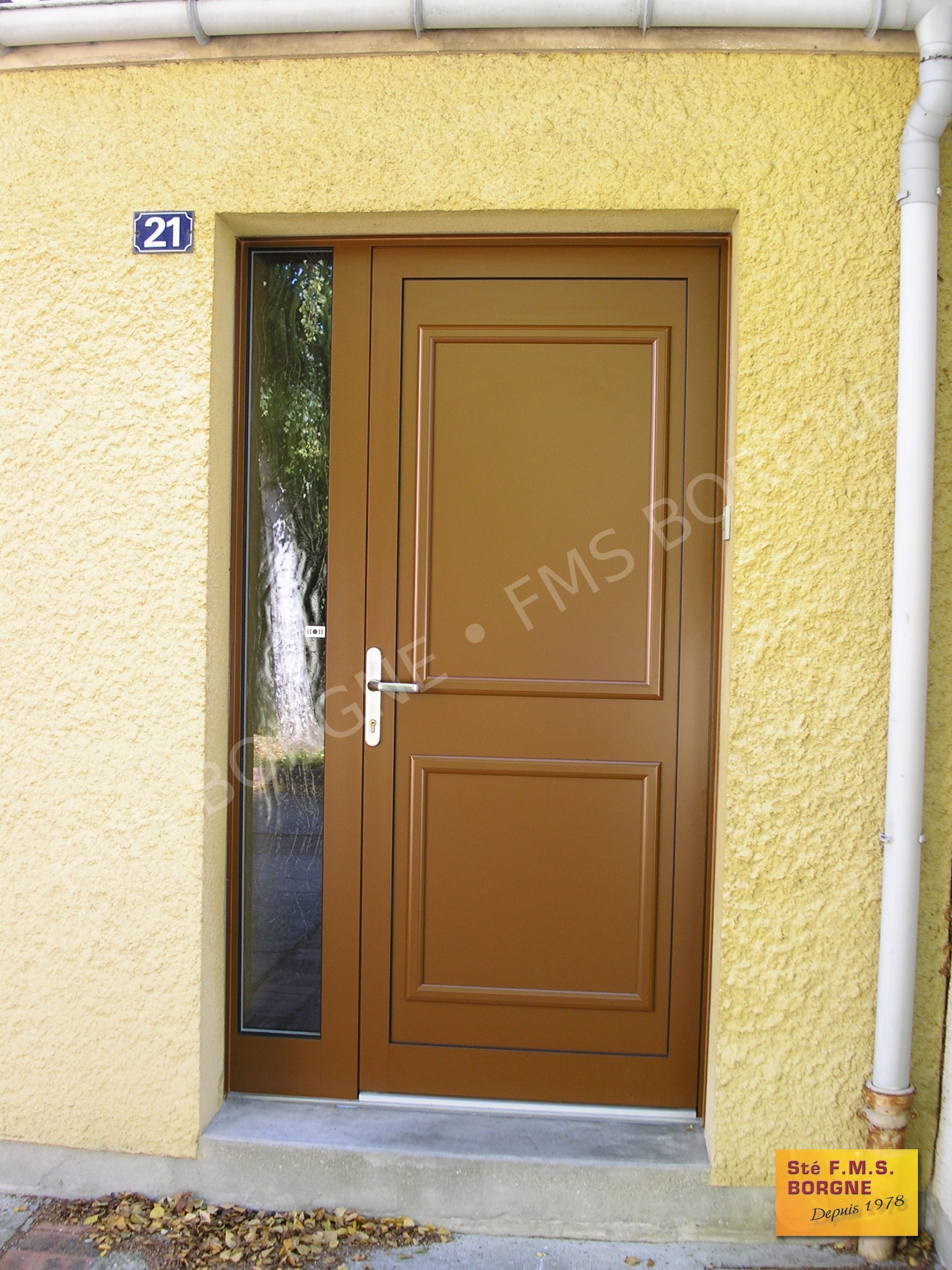 PORTES-D-ENTREE-ALUMINIUM-0102
