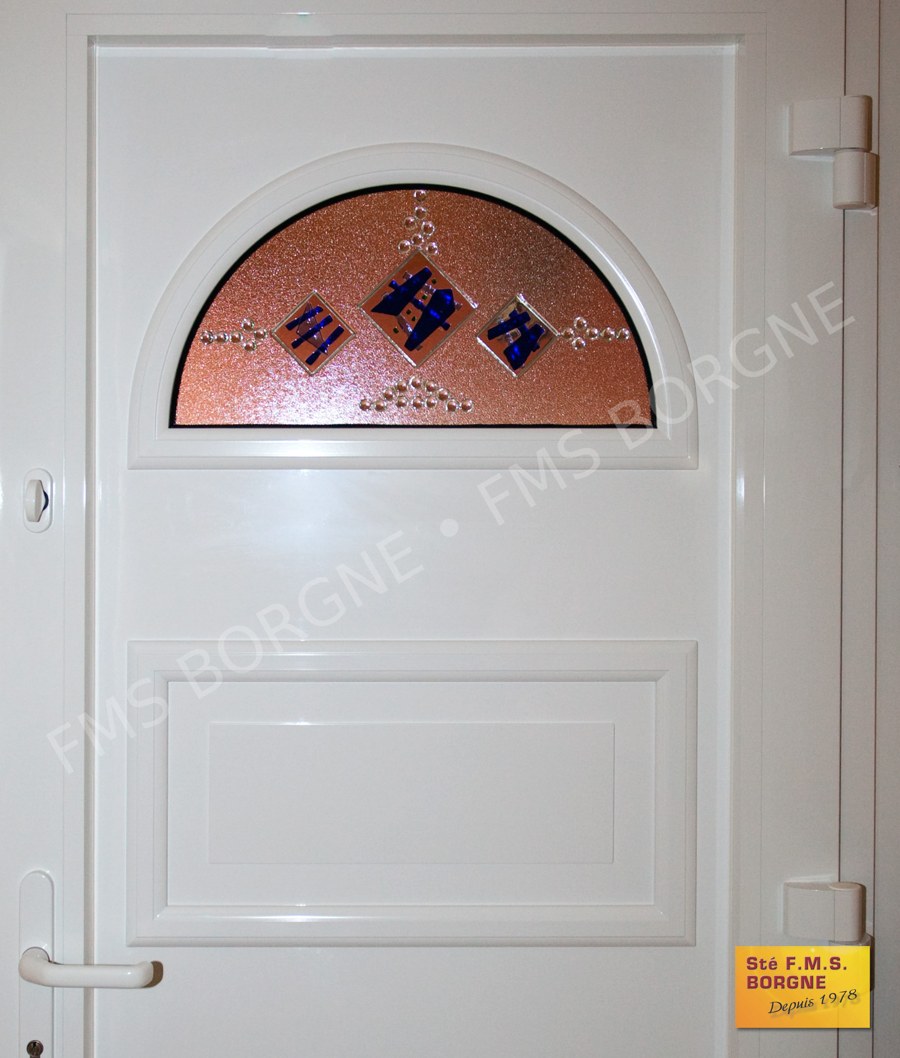PORTES-D-ENTREE-ALUMINIUM-ACCESSOIRES-ET-VITRAGES-0005