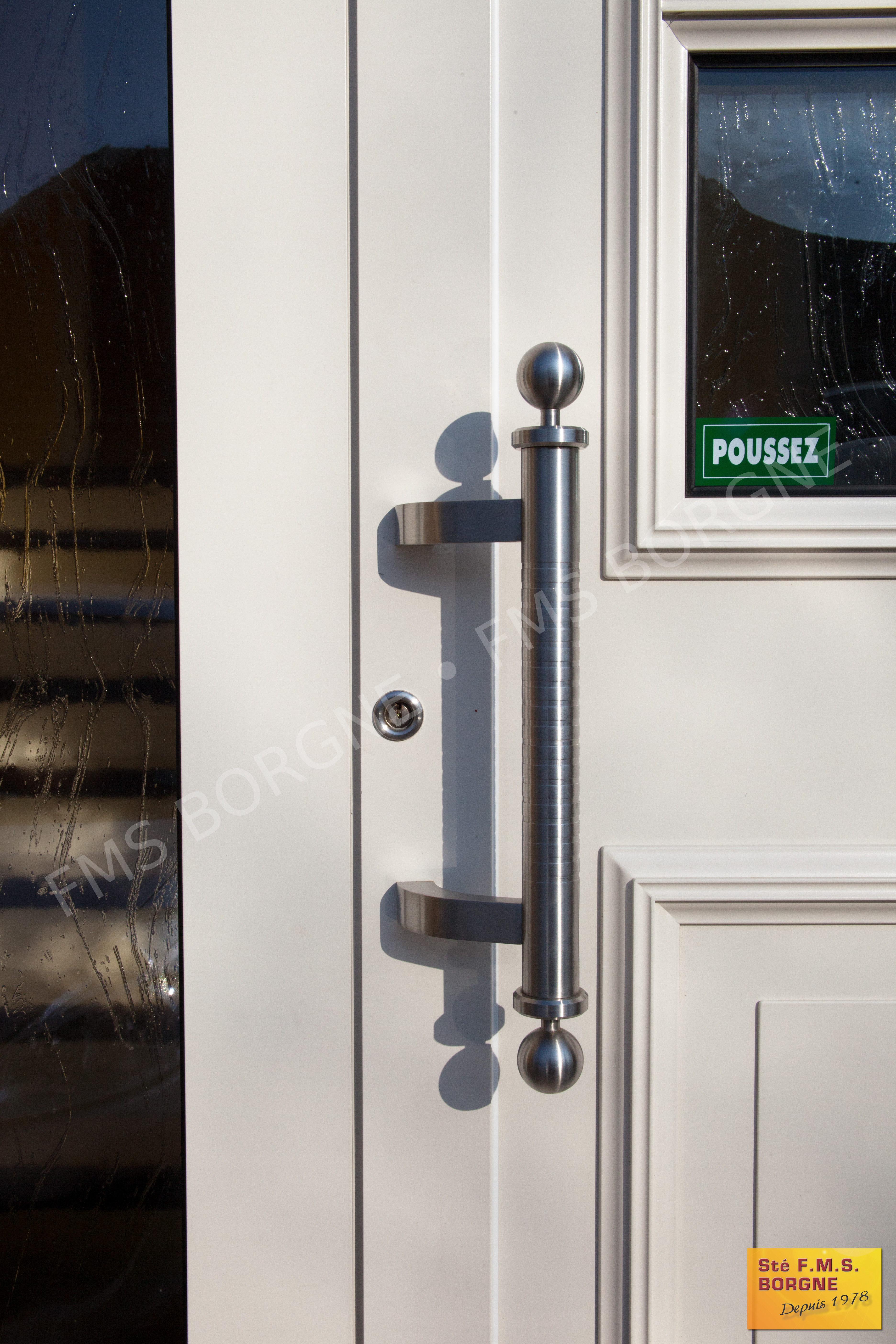 PORTES-D-ENTREE-ALUMINIUM-ACCESSOIRES-ET-VITRAGES-0009