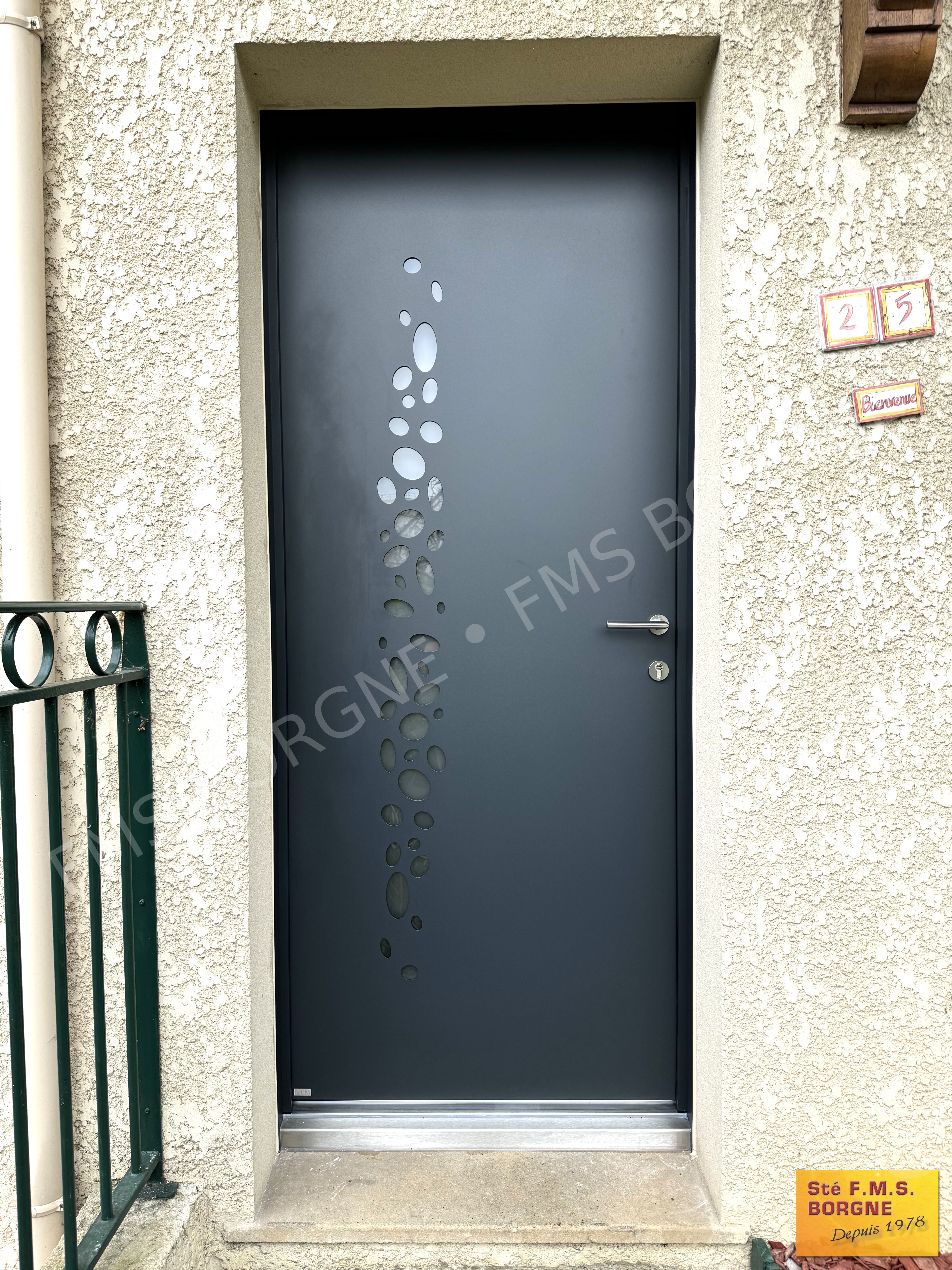 PORTES-D-ENTREE-ALUMINIUM-GAMME-MODERNE-0039