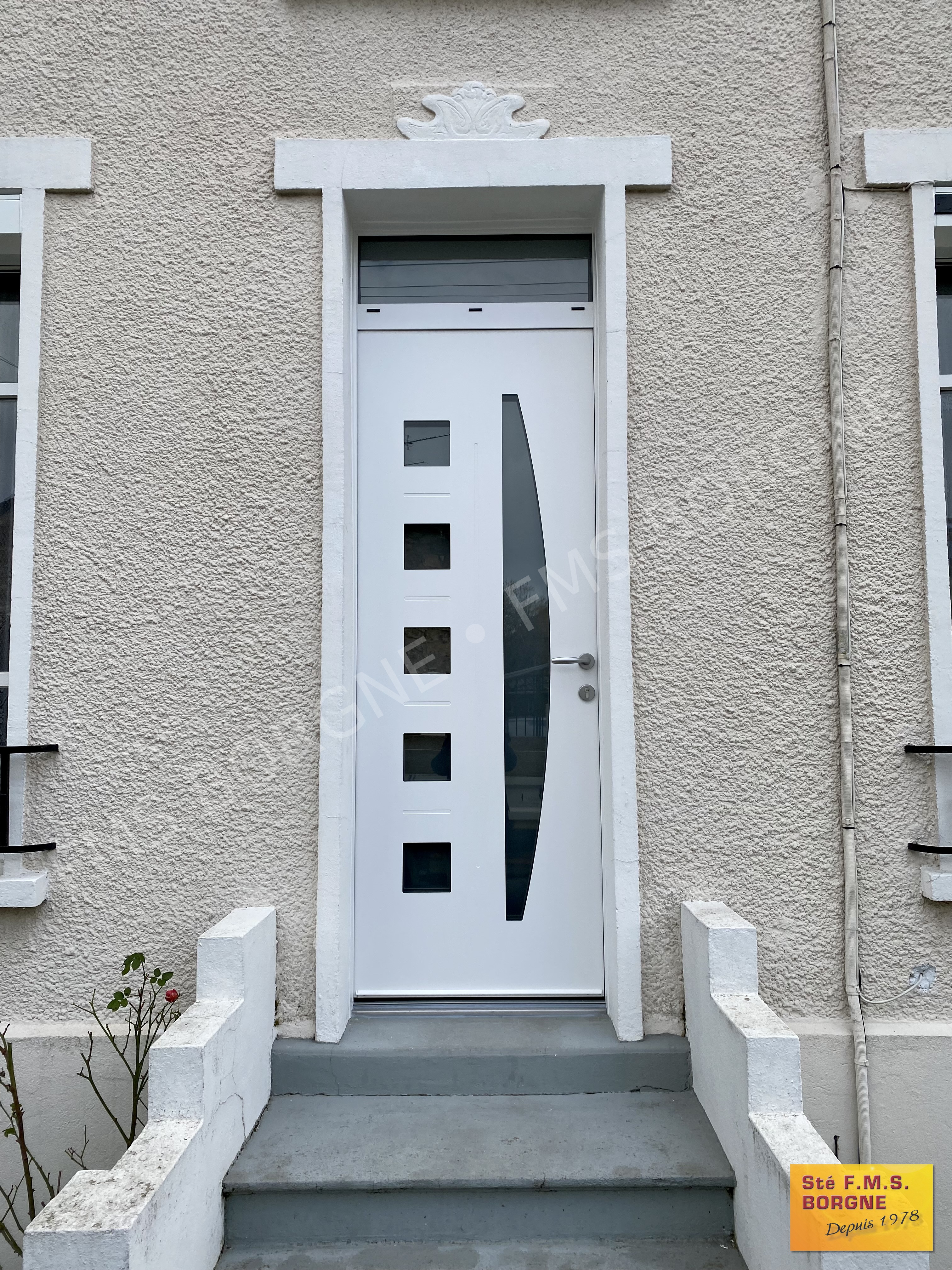 PORTES-D-ENTREE-ALUMINIUM-GAMME-MODERNE-0042