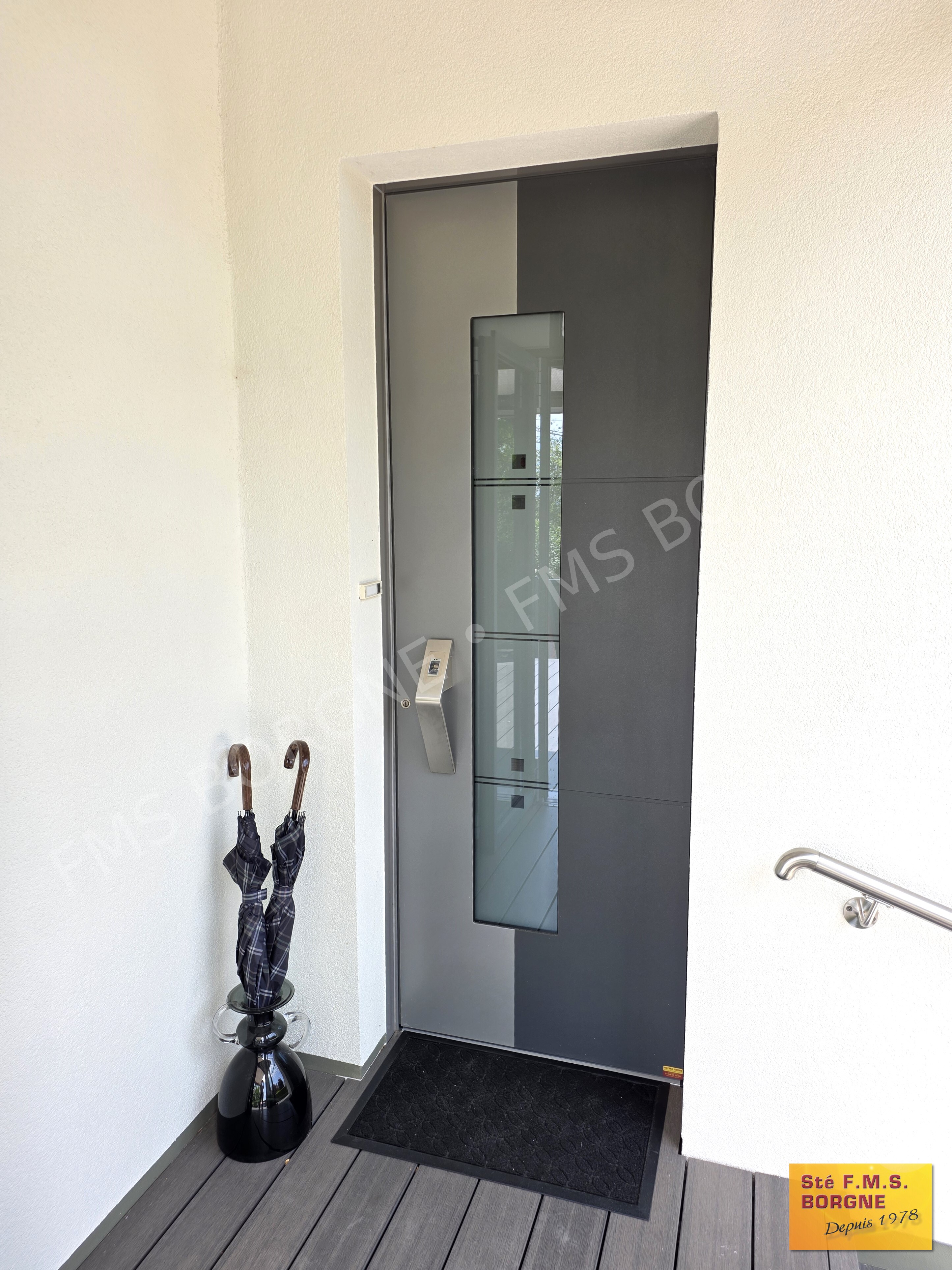 PORTES-D-ENTREE-ALUMINIUM-GAMME-MODERNE-0047