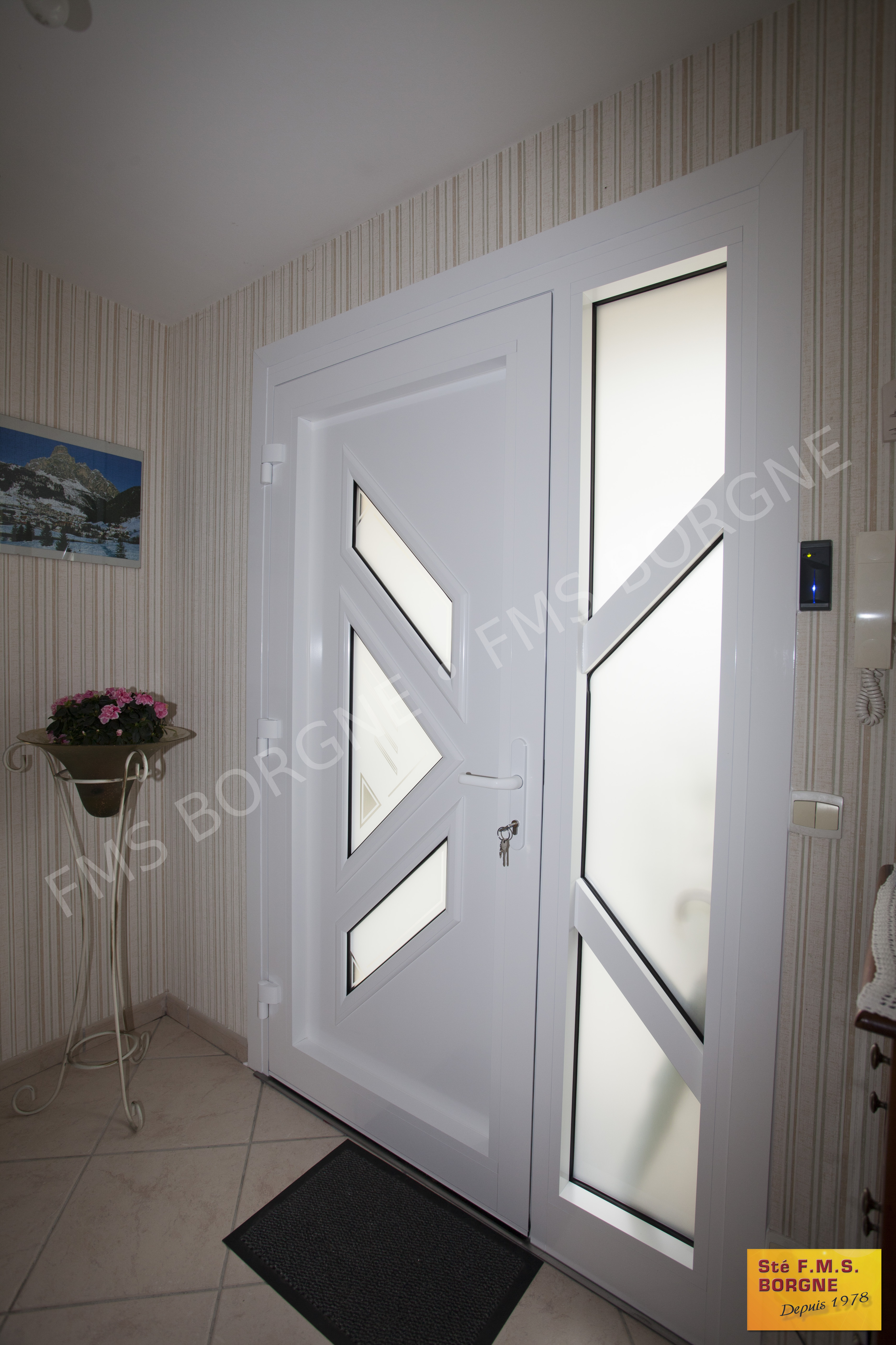 PORTES-D-ENTREE-ALUMINIUM-GAMME-MODERNE-0001