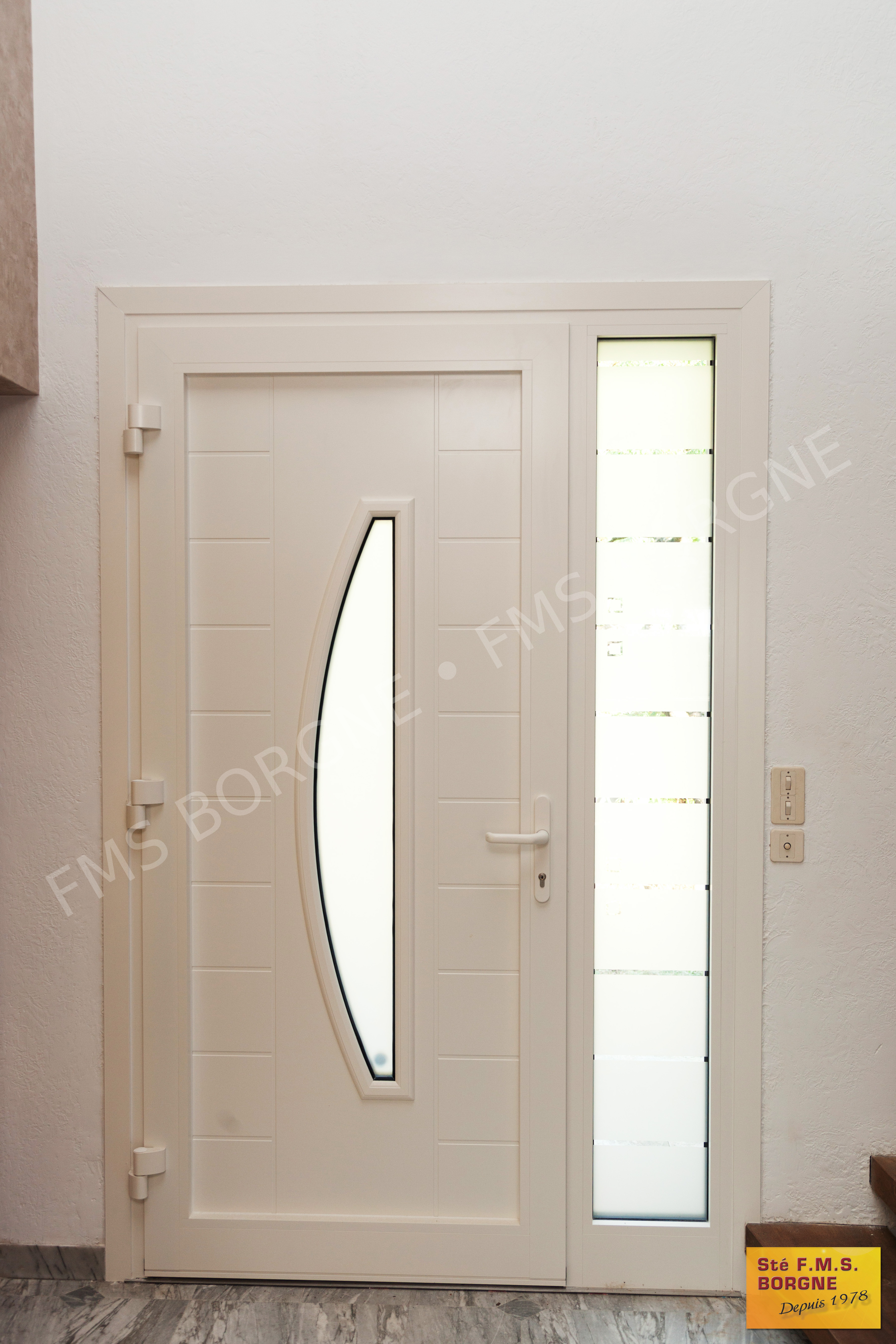PORTES-D-ENTREE-ALUMINIUM-GAMME-MODERNE-0018