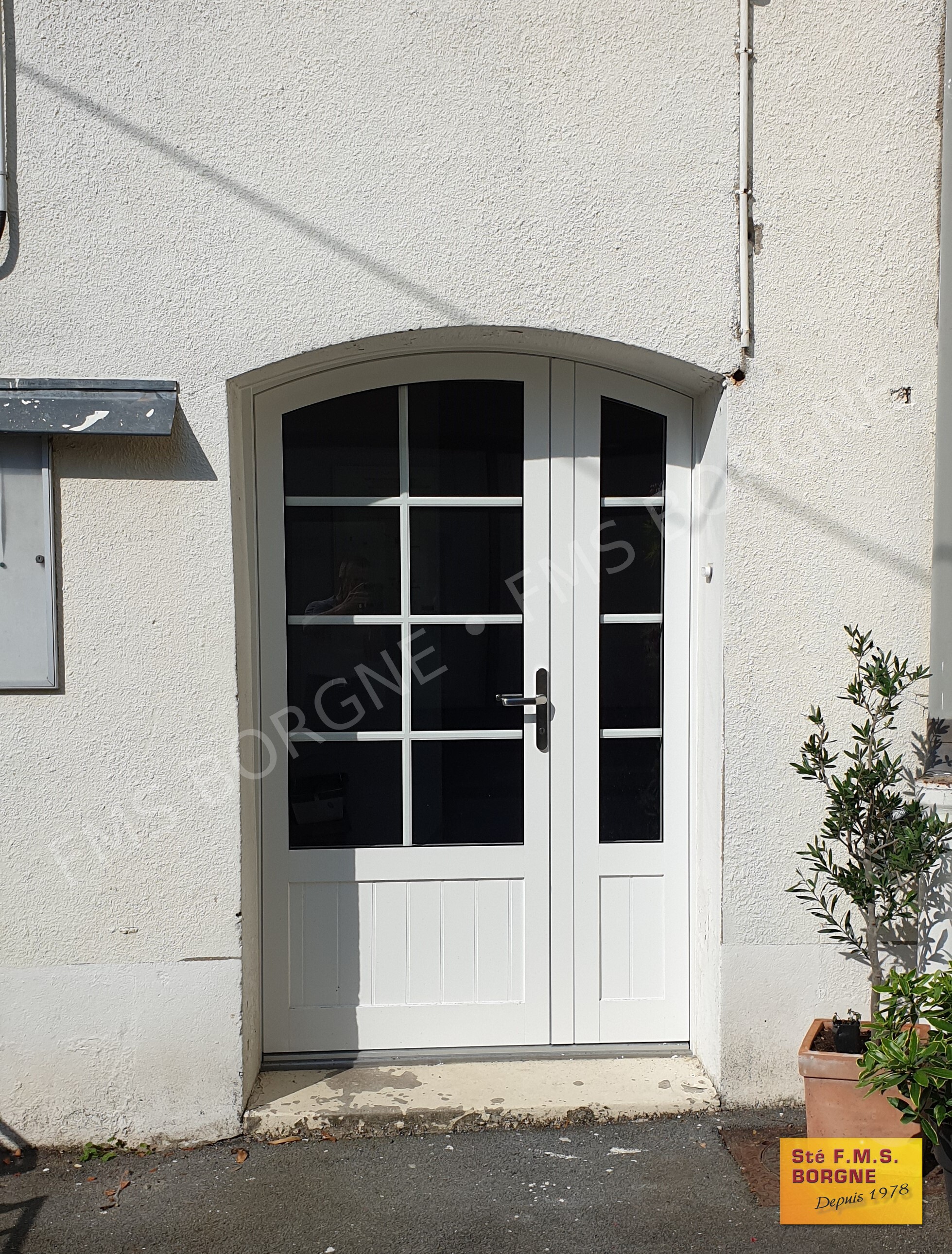 PORTES-D-ENTREE-ALUMINIUM-GAMME-TRADITIONNELLE-0030