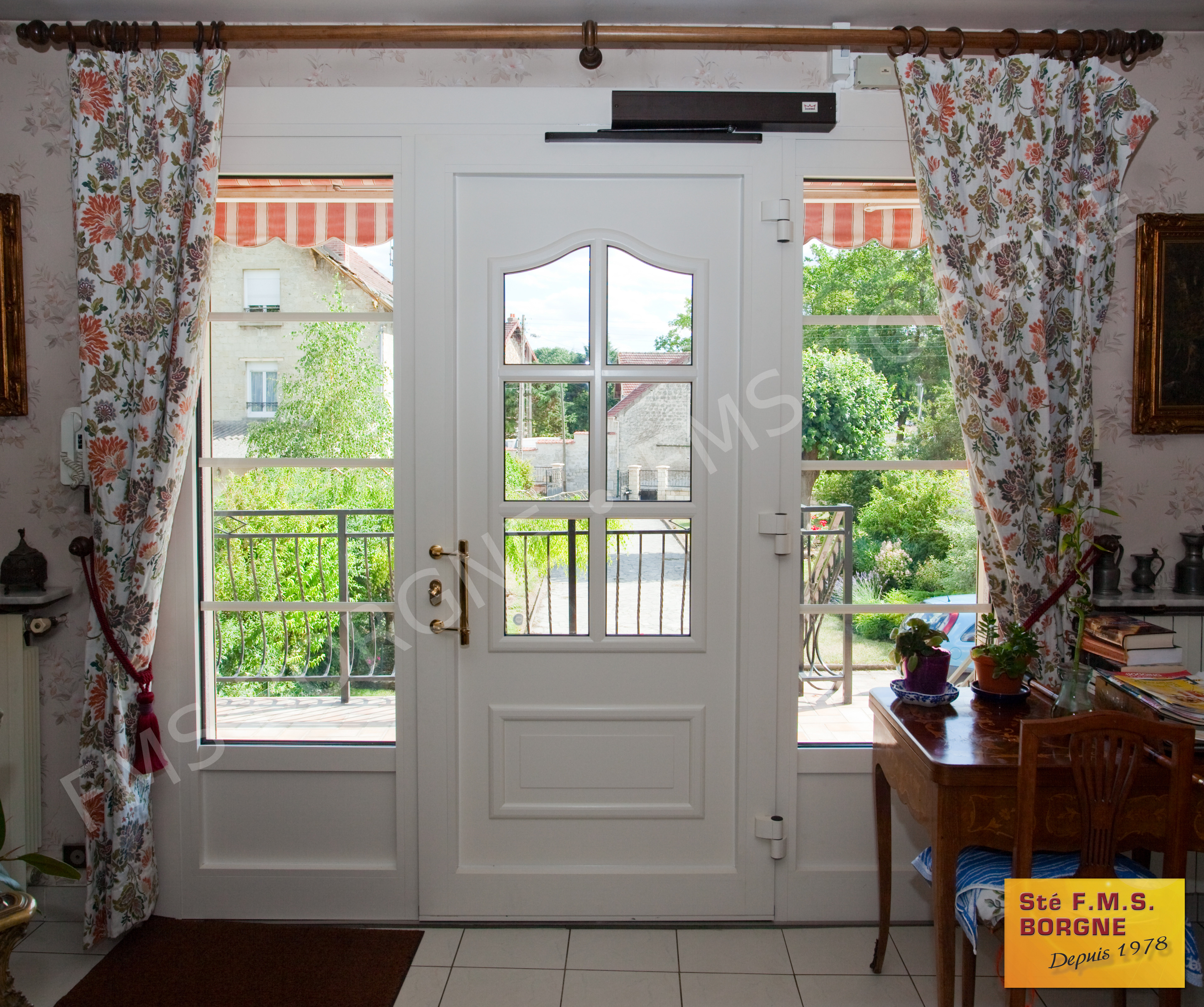 PORTES-D-ENTREE-ALUMINIUM-GAMME-TRADITIONNELLE-0086