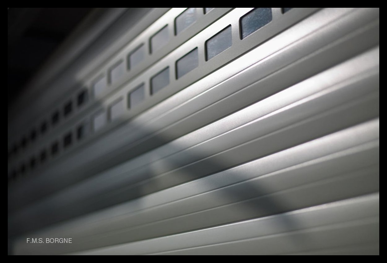 PORTES-DE-GARAGE-A-ENROULEMENT-0001