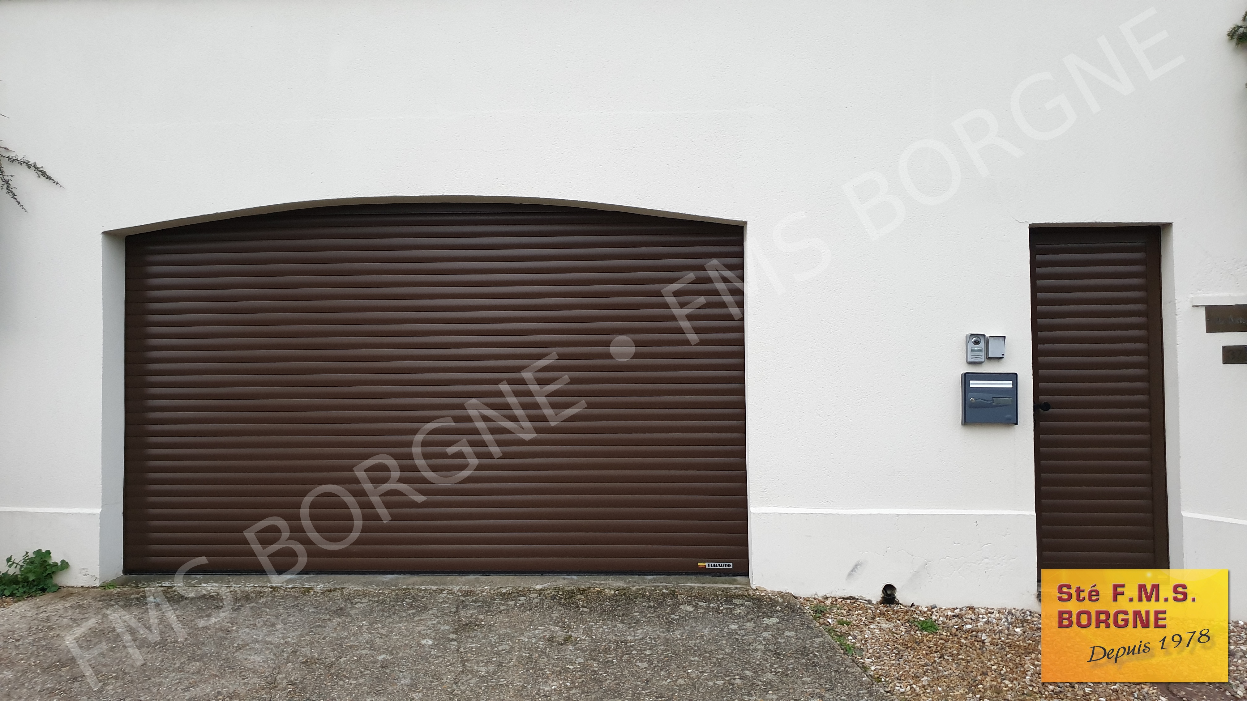 PORTES-DE-GARAGE-A-ENROULEMENT-0008