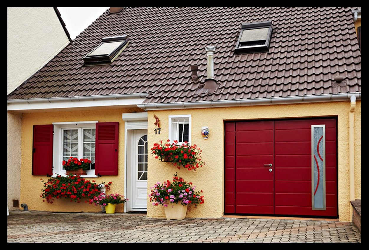 PORTES-DE-GARAGE-BASCULANTES-0002