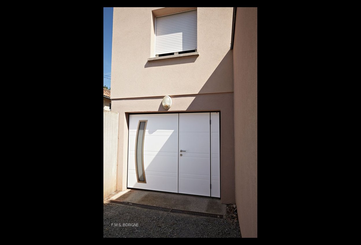 PORTES-DE-GARAGE-BASCULANTES-0006