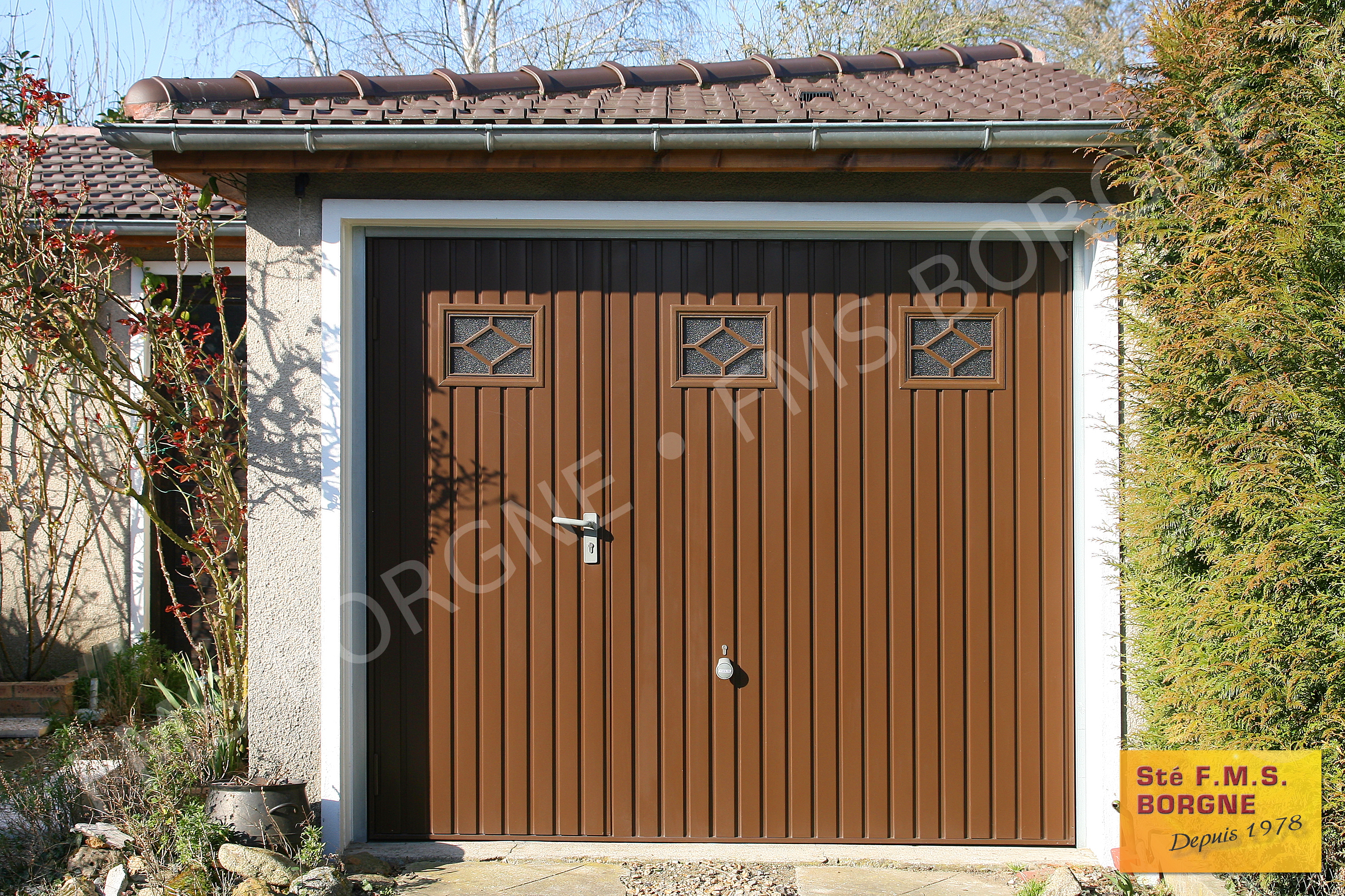PORTES-DE-GARAGE-BASCULANTES-SIMPLES-0008