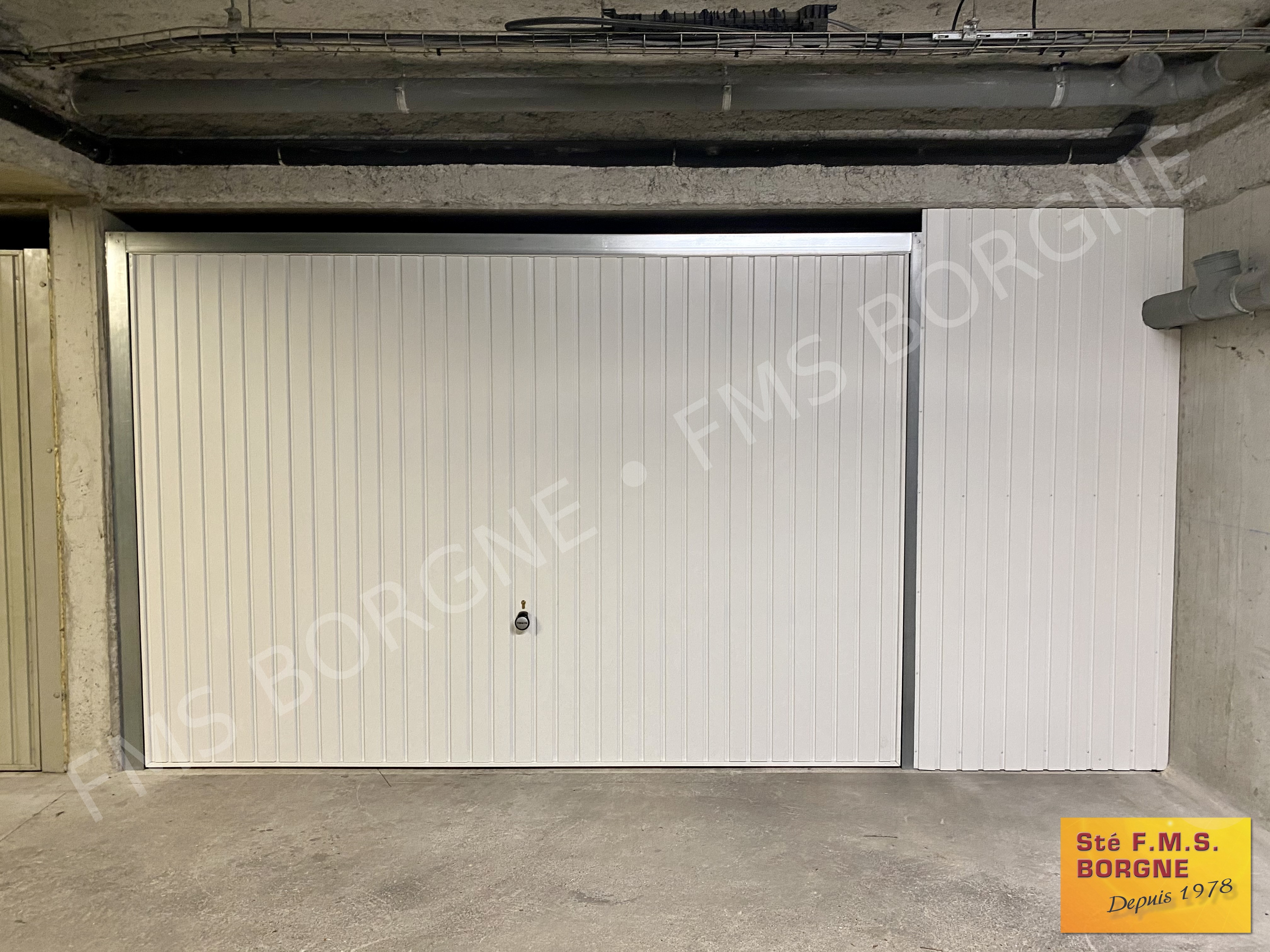 PORTES-DE-GARAGE-BASCULANTES-SIMPLES-0003