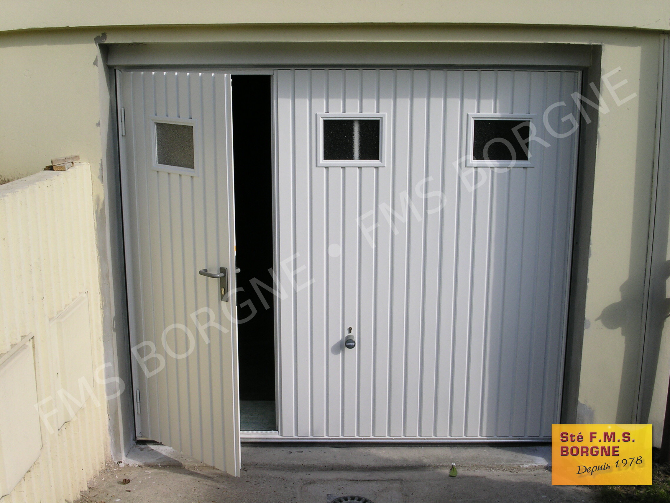 PORTES-DE-GARAGE-BASCULANTES-SIMPLES-0006